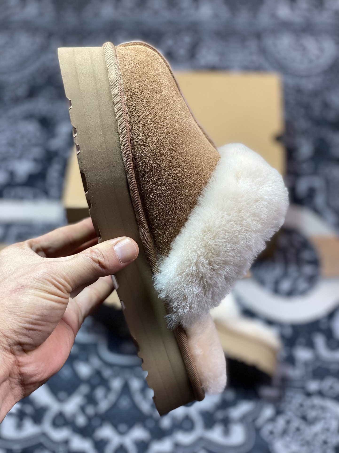 美国轻奢品牌UGG W Disquette Slipper Chestnut 蒂茨库特系列加厚款半拖鞋“可乐深棕加绒”1122550-CHE