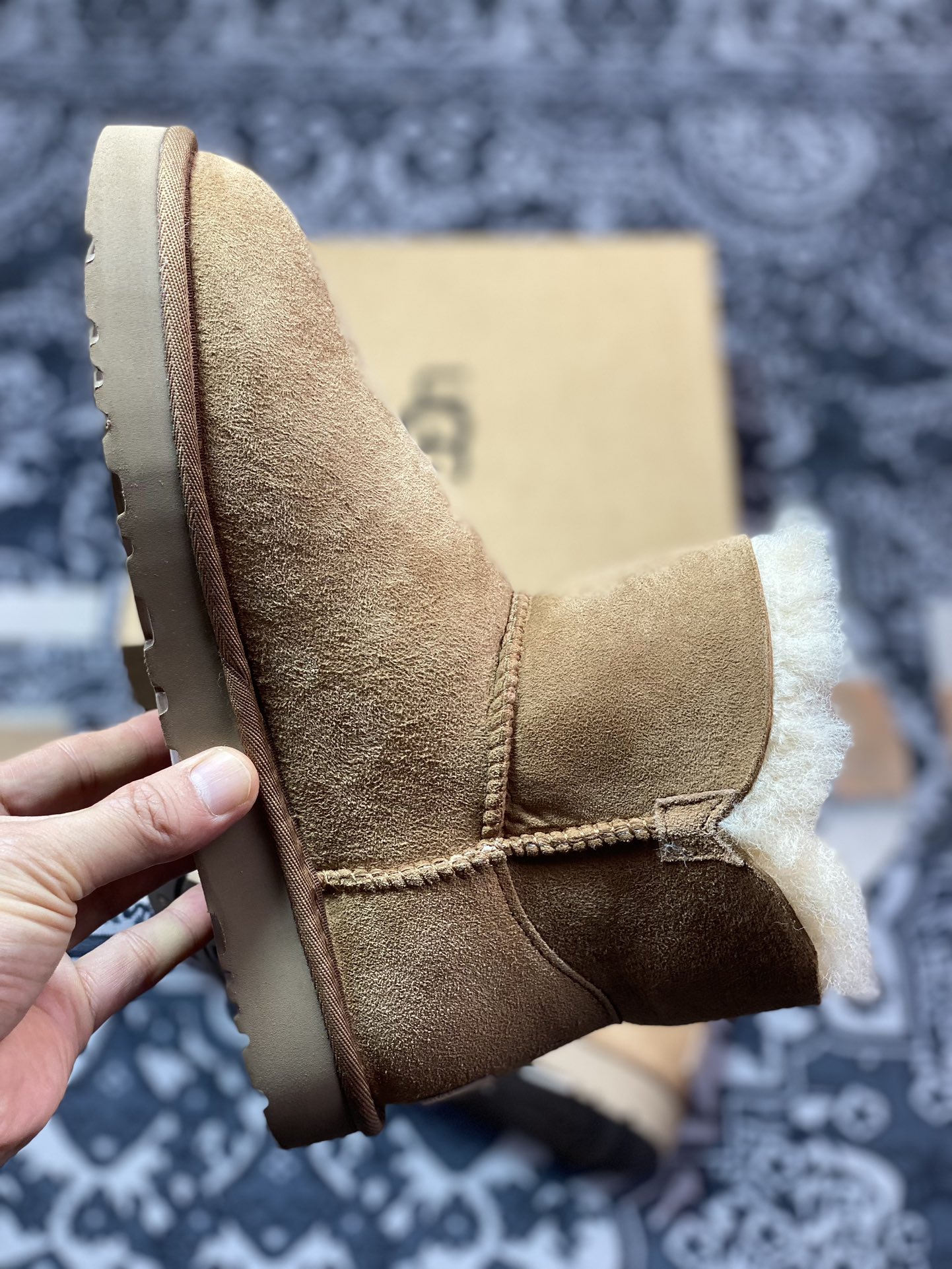 UGG W Mini Bailey Button II 迷你贝莉纽扣2.0系列经典女士短筒休闲百搭短靴“栗子棕加绒”1016422-CHE