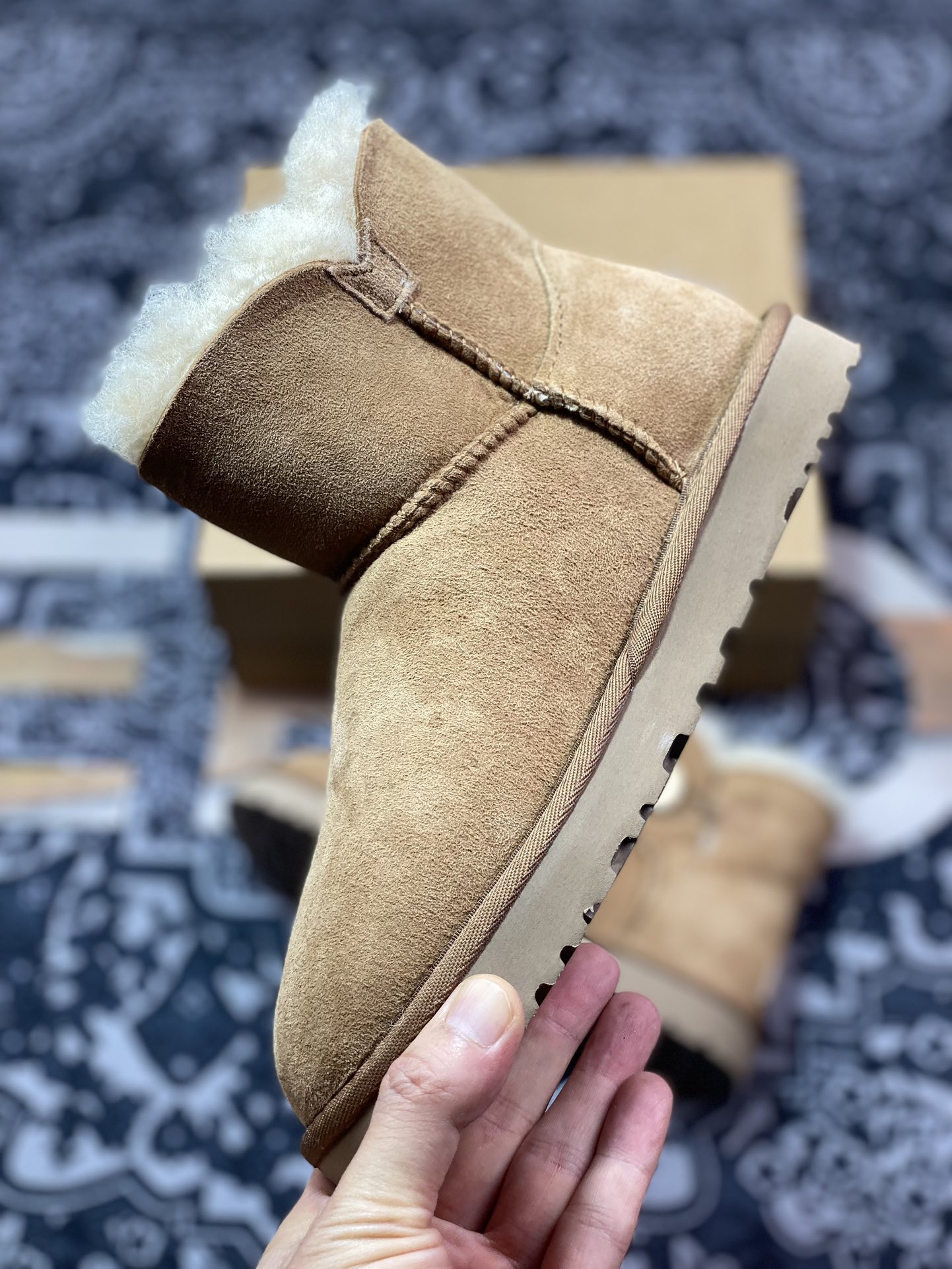 UGG W Mini Bailey Button II 迷你贝莉纽扣2.0系列经典女士短筒休闲百搭短靴“栗子棕加绒”1016422-CHE