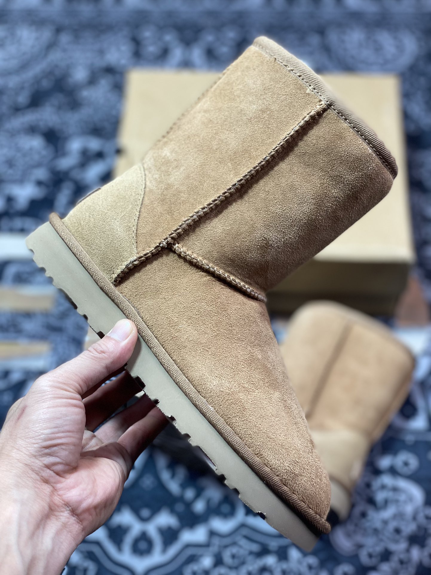 轻奢品牌UGG W Classic Short II 经典短筒2.0系列中帮休闲百搭短靴“栗子棕加绒”1016223-CHE