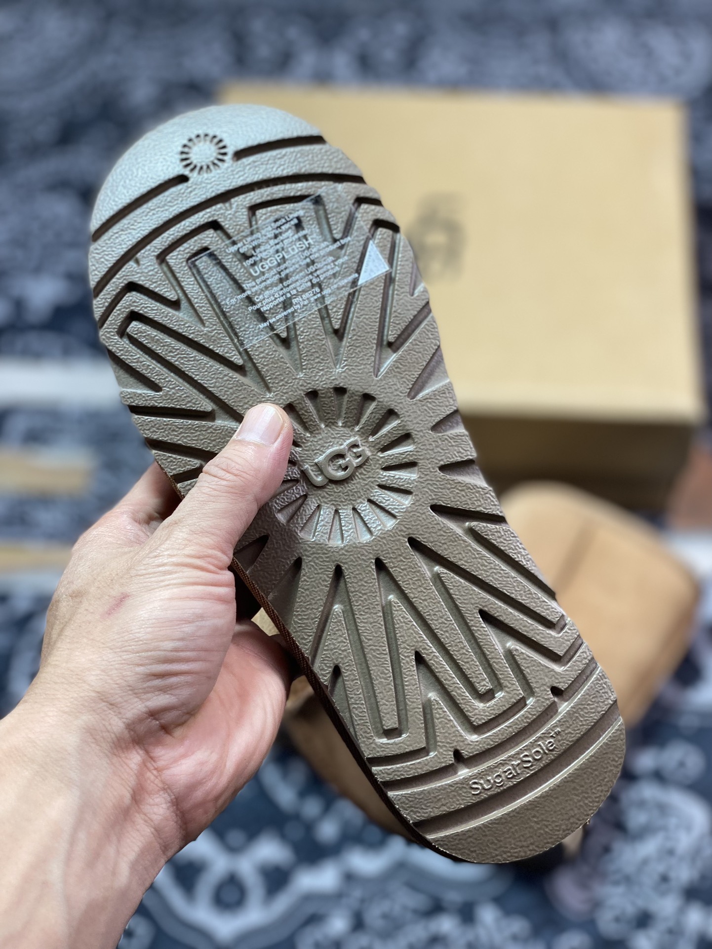 轻奢品牌UGG W Classic Short II 经典短筒2.0系列中帮休闲百搭短靴“栗子棕加绒”1016223-CHE