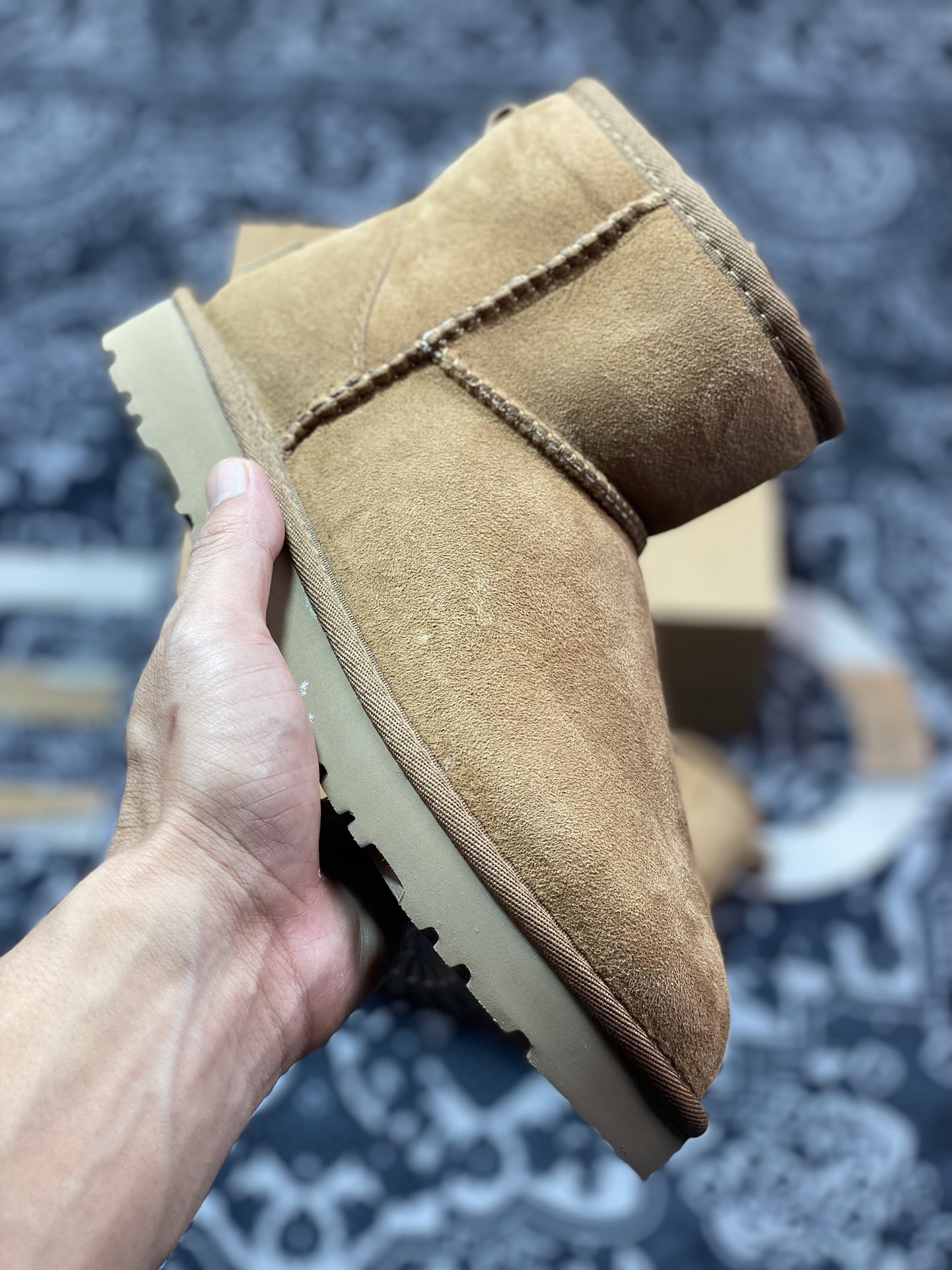 UGG W Classic Mini II 经典迷你2.0系列短筒休闲百搭短靴“栗子棕加绒”1016222-CHE