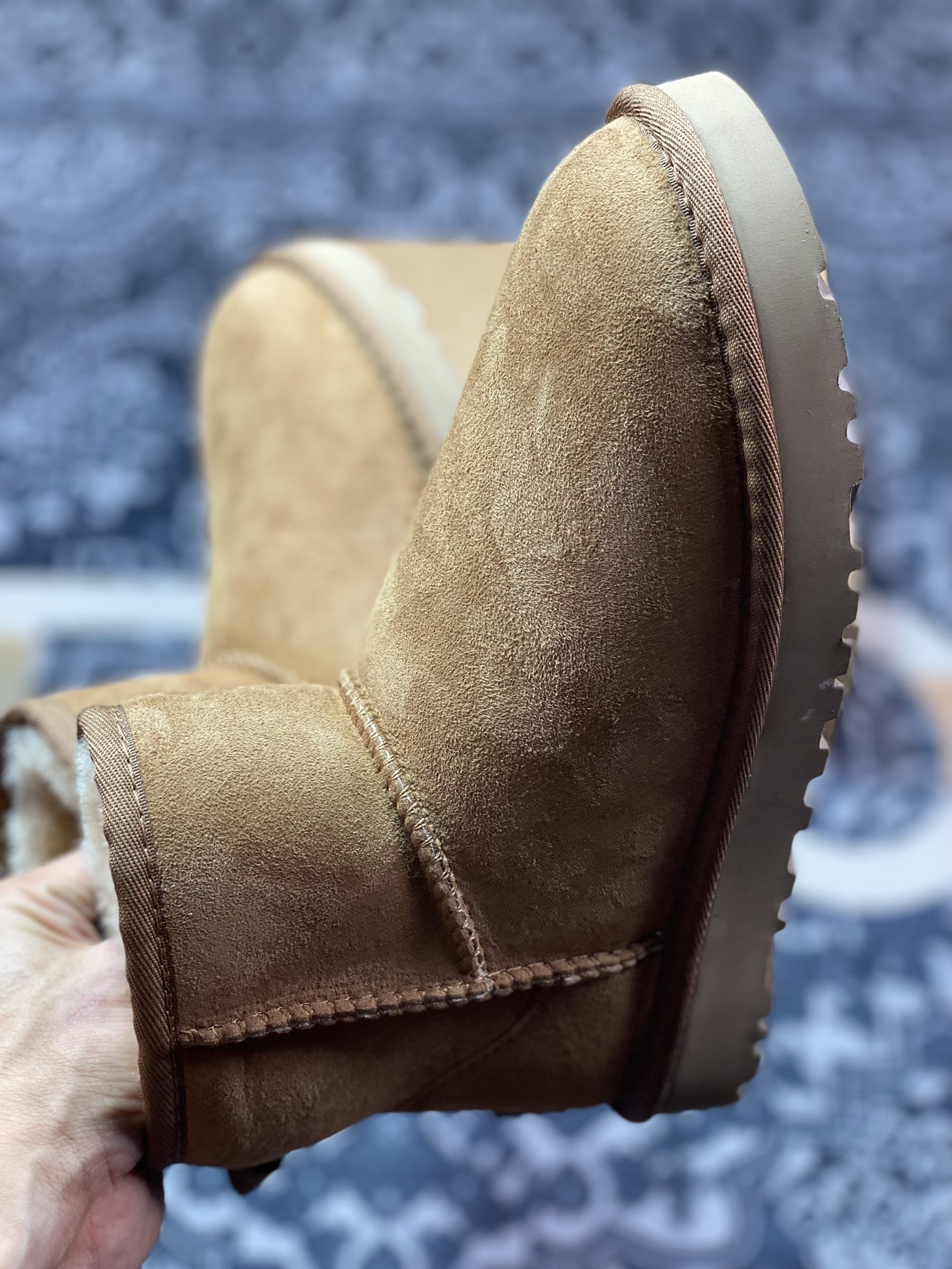 UGG W Classic Mini II 经典迷你2.0系列短筒休闲百搭短靴“栗子棕加绒”1016222-CHE