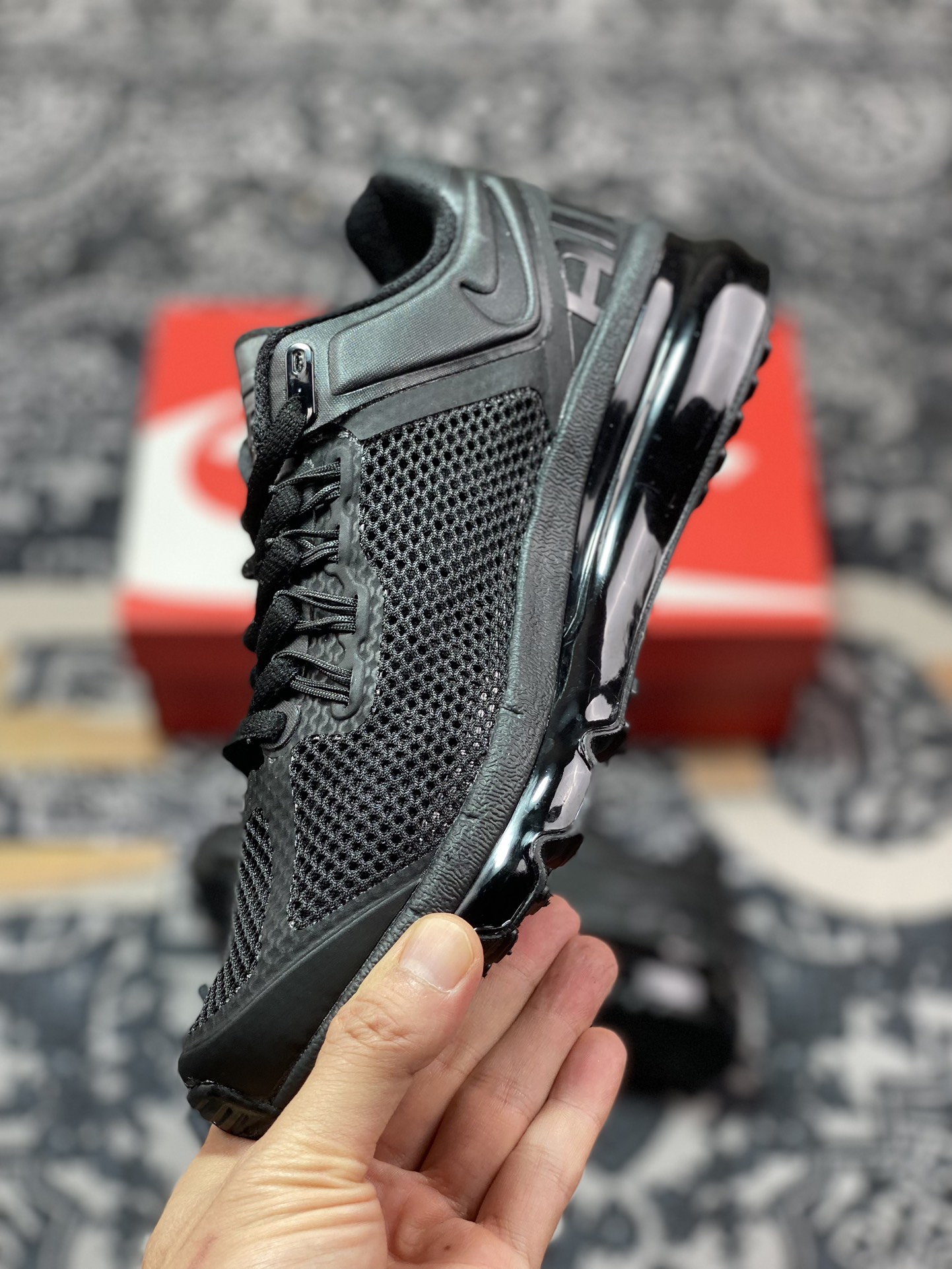 耐克Nike Air Max 2013”Triple Black”2013大气垫慢跑鞋“网织全黑武士”FZ3156-010