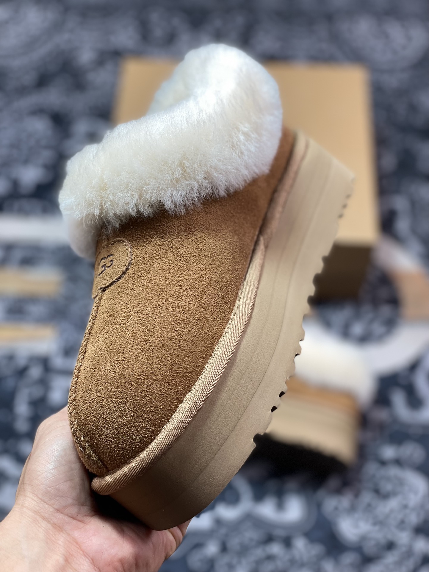 美国轻奢品牌UGG W Tazzla Platform Slippers塔次特系列加厚款低帮松便鞋“栗子棕加绒”1134811-CHE