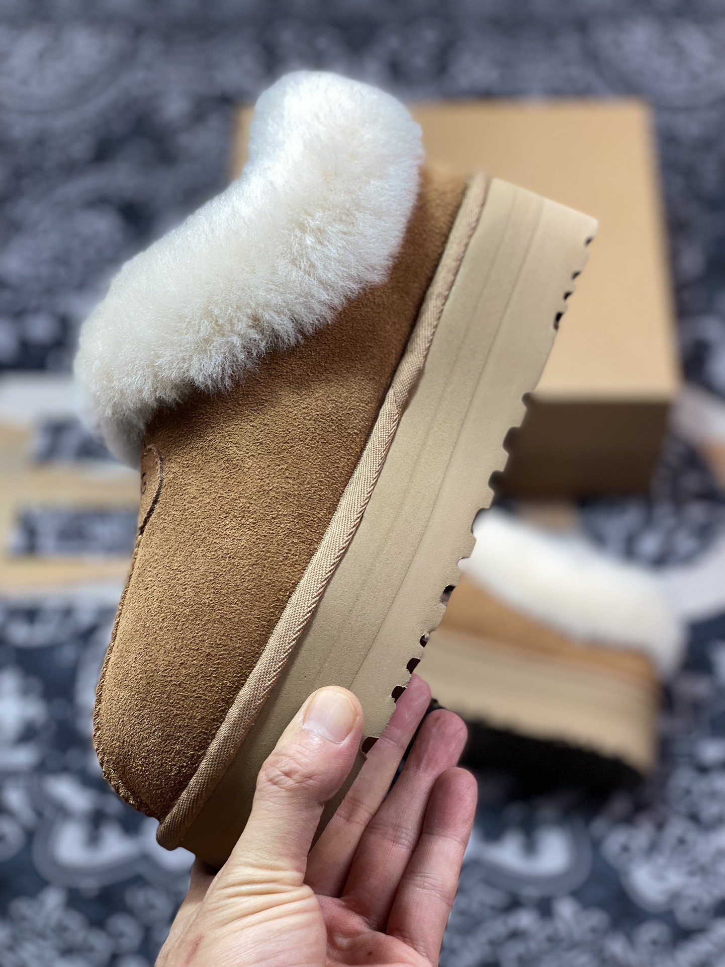 美国轻奢品牌UGG W Tazzla Platform Slippers塔次特系列加厚款低帮松便鞋“栗子棕加绒”1134811-CHE