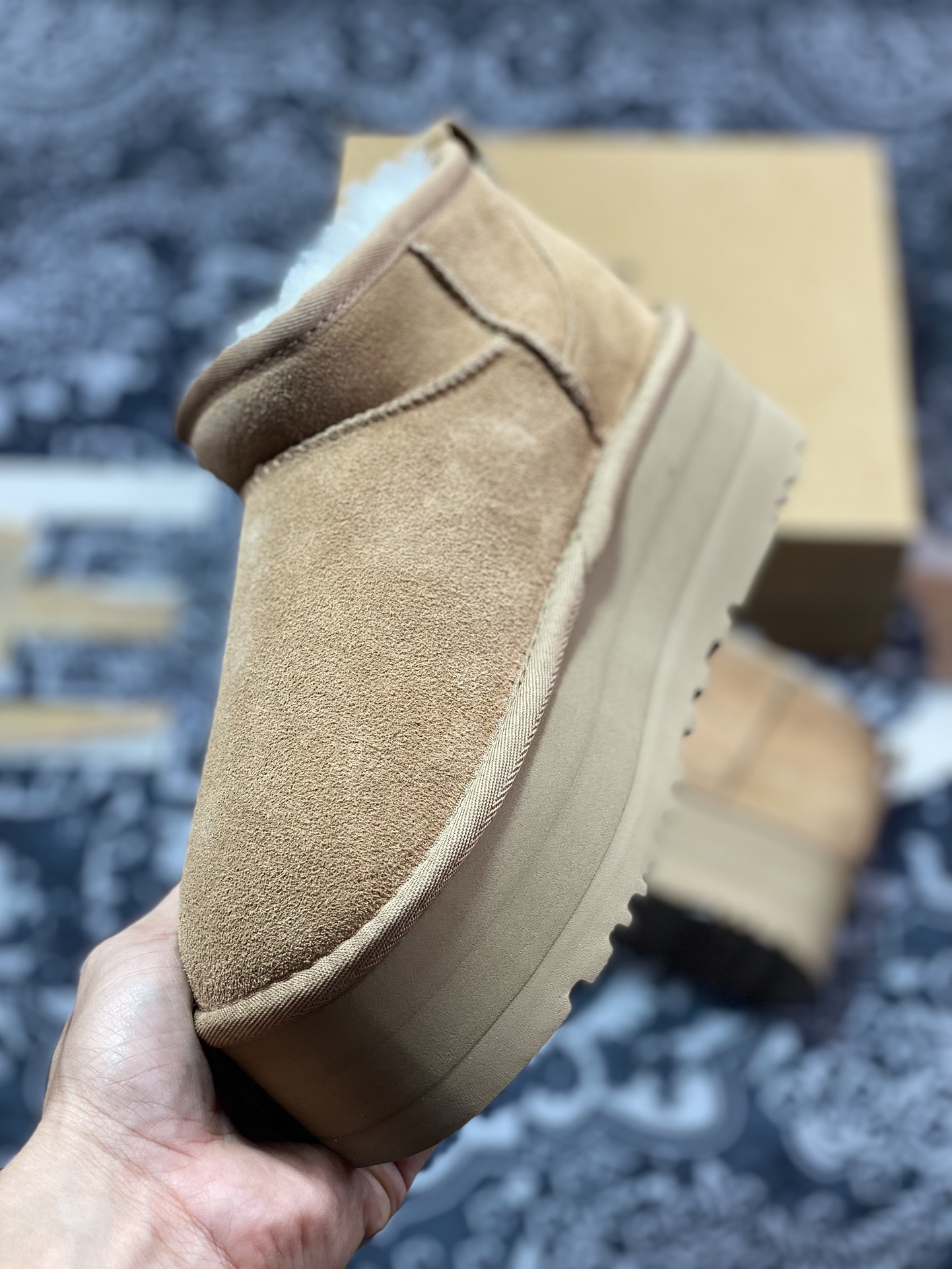 UGG W Classic Ultra Mini Platform 迷你增强厚底版系列短筒短靴“可乐深棕加绒”11350952-CHE