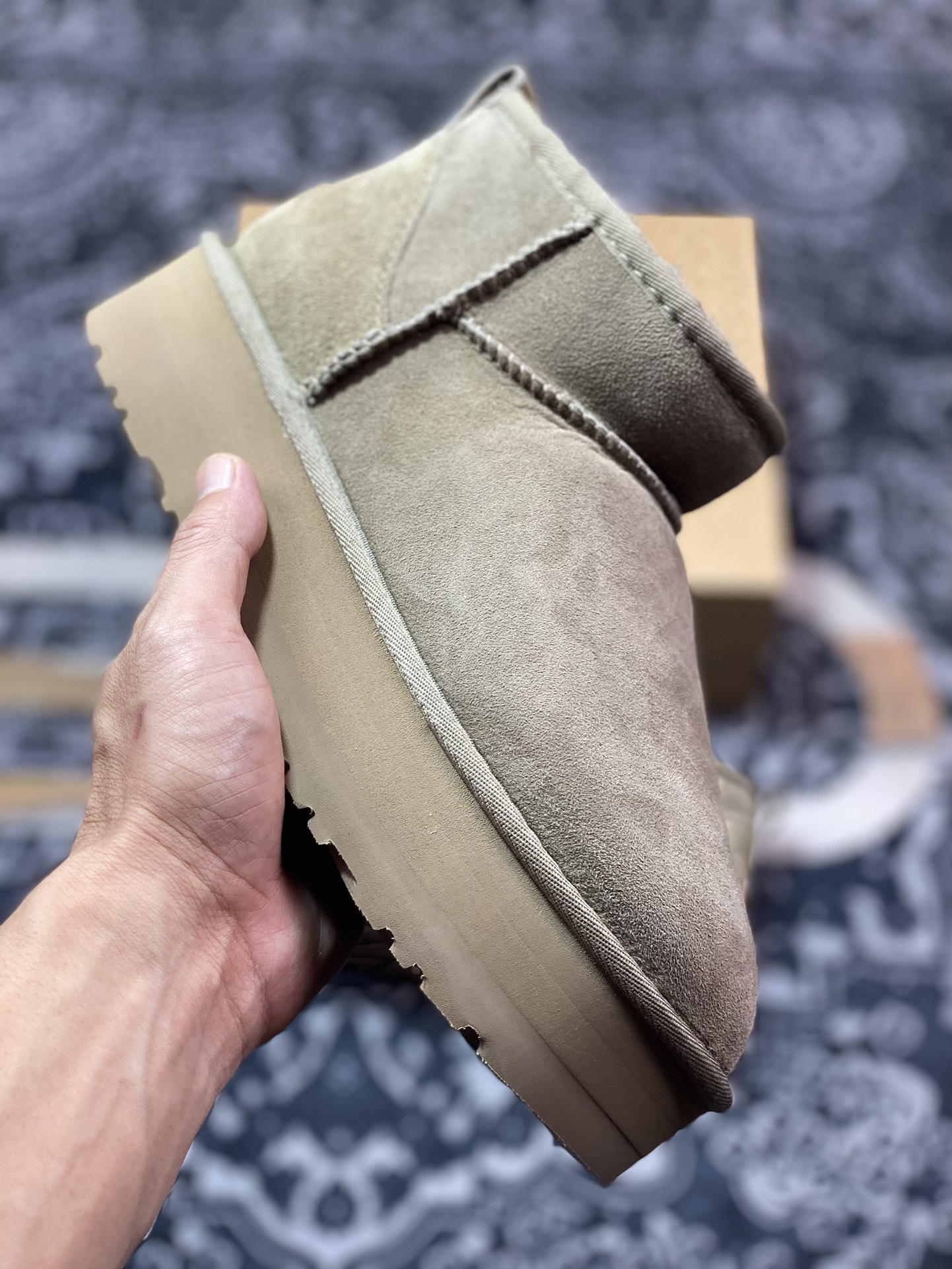 轻奢品牌UGG W Classic Ultra Mini Platform Bovelty 新奇增强厚底短靴“羚羊棕加绒”1116109-MSG