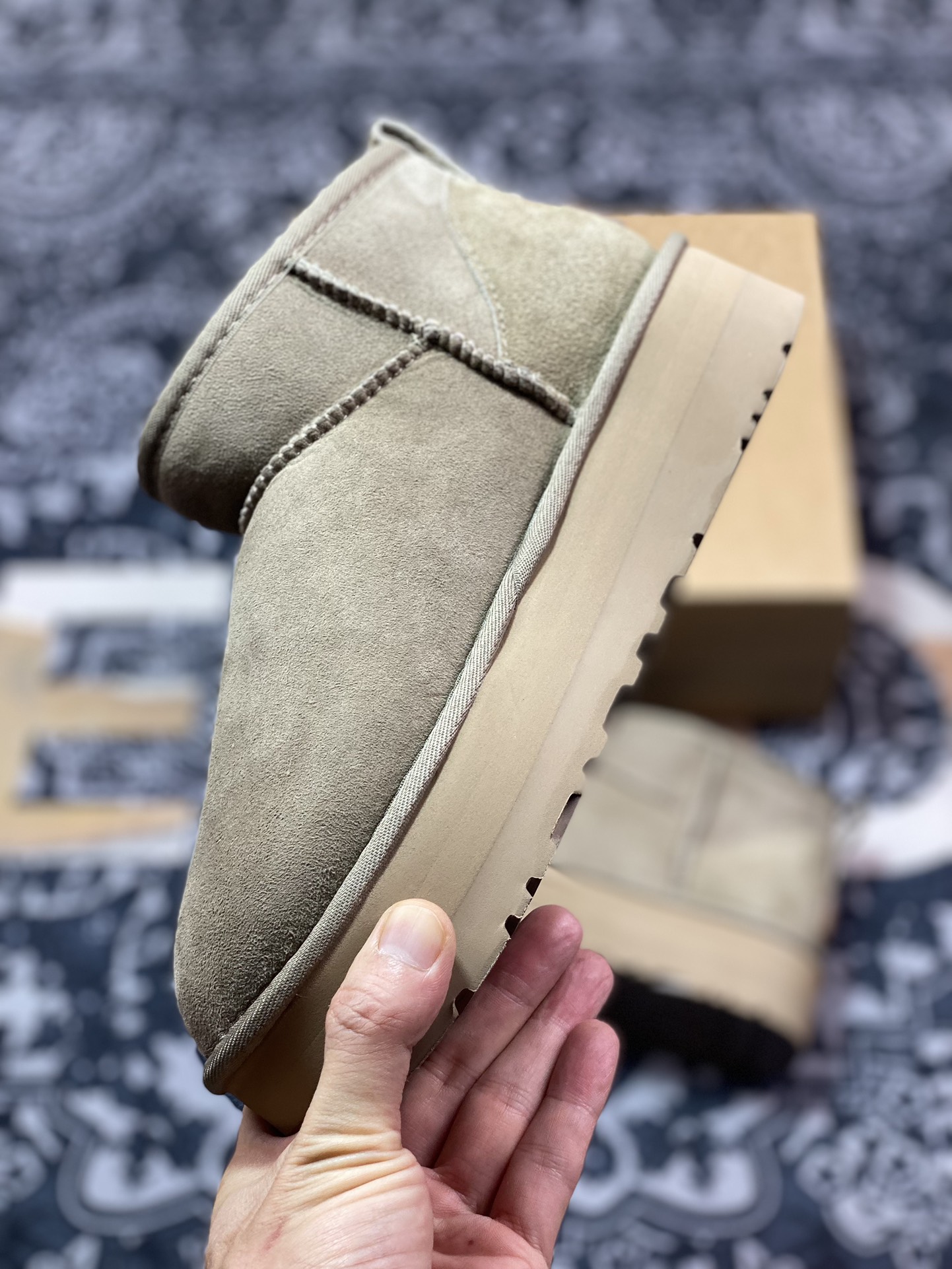 轻奢品牌UGG W Classic Ultra Mini Platform Bovelty 新奇增强厚底短靴“羚羊棕加绒”1116109-MSG