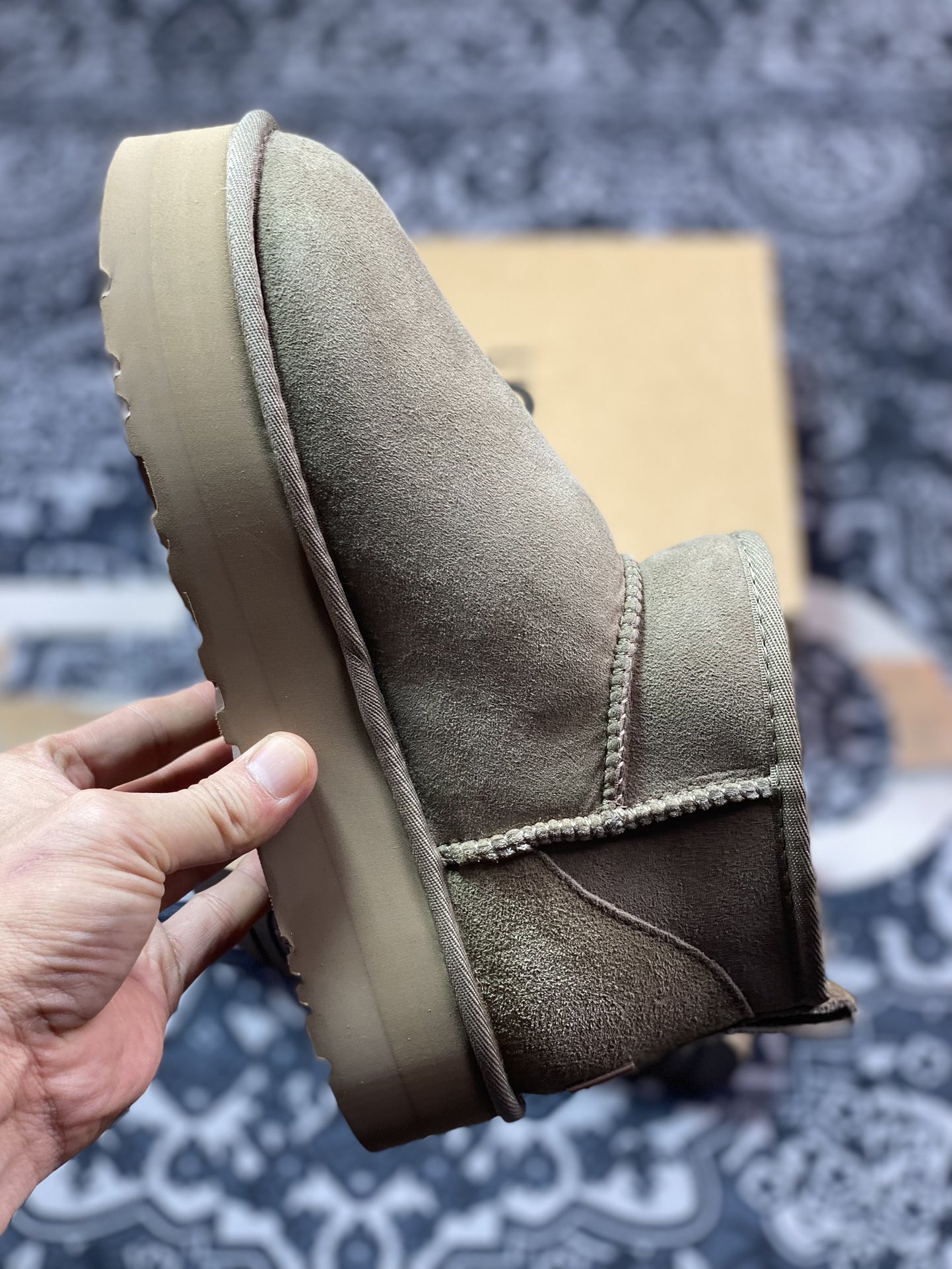 轻奢品牌UGG W Classic Ultra Mini Platform Bovelty 新奇增强厚底短靴“羚羊棕加绒”1116109-MSG