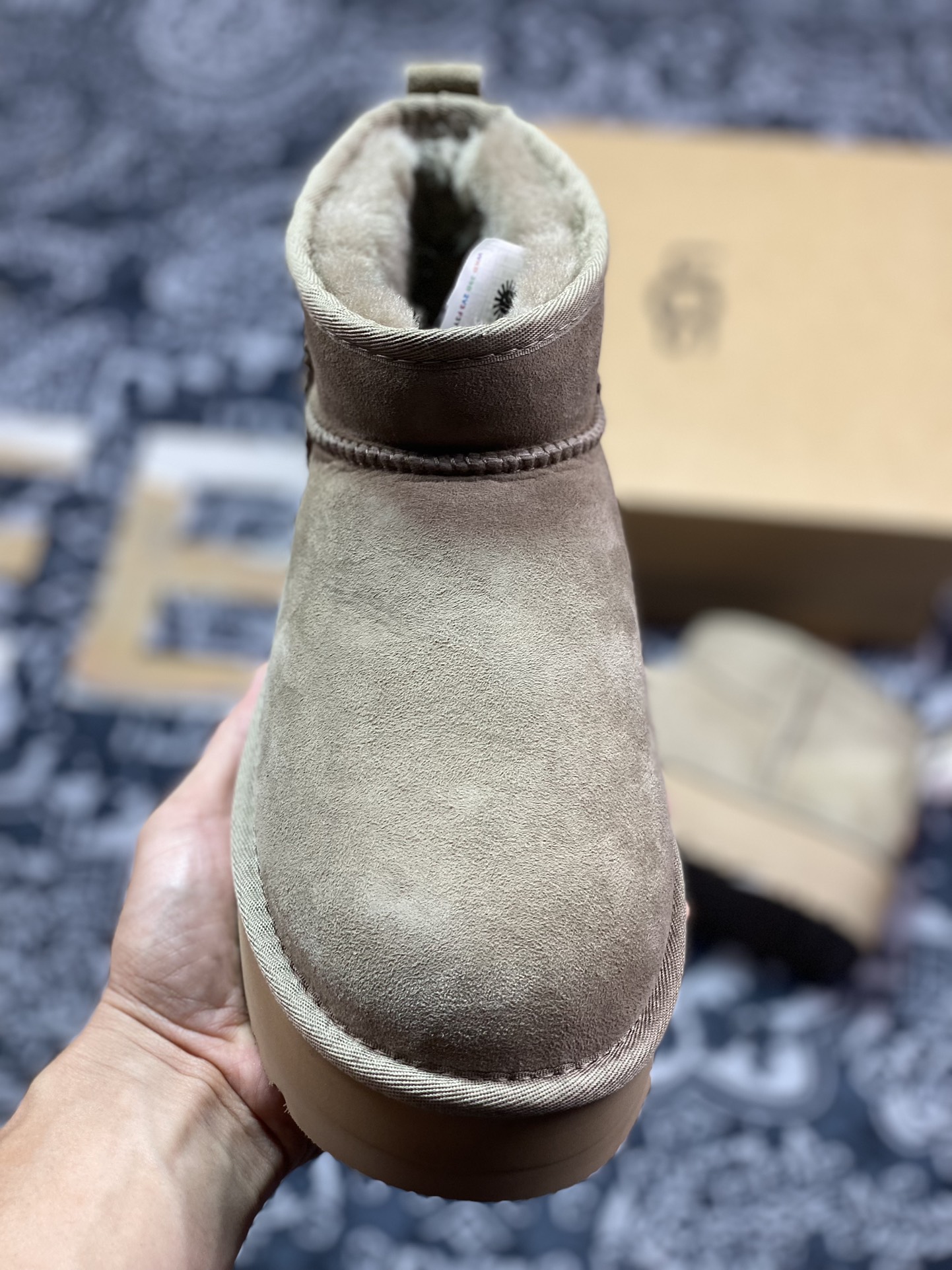 轻奢品牌UGG W Classic Ultra Mini Platform Bovelty 新奇增强厚底短靴“羚羊棕加绒”1116109-MSG