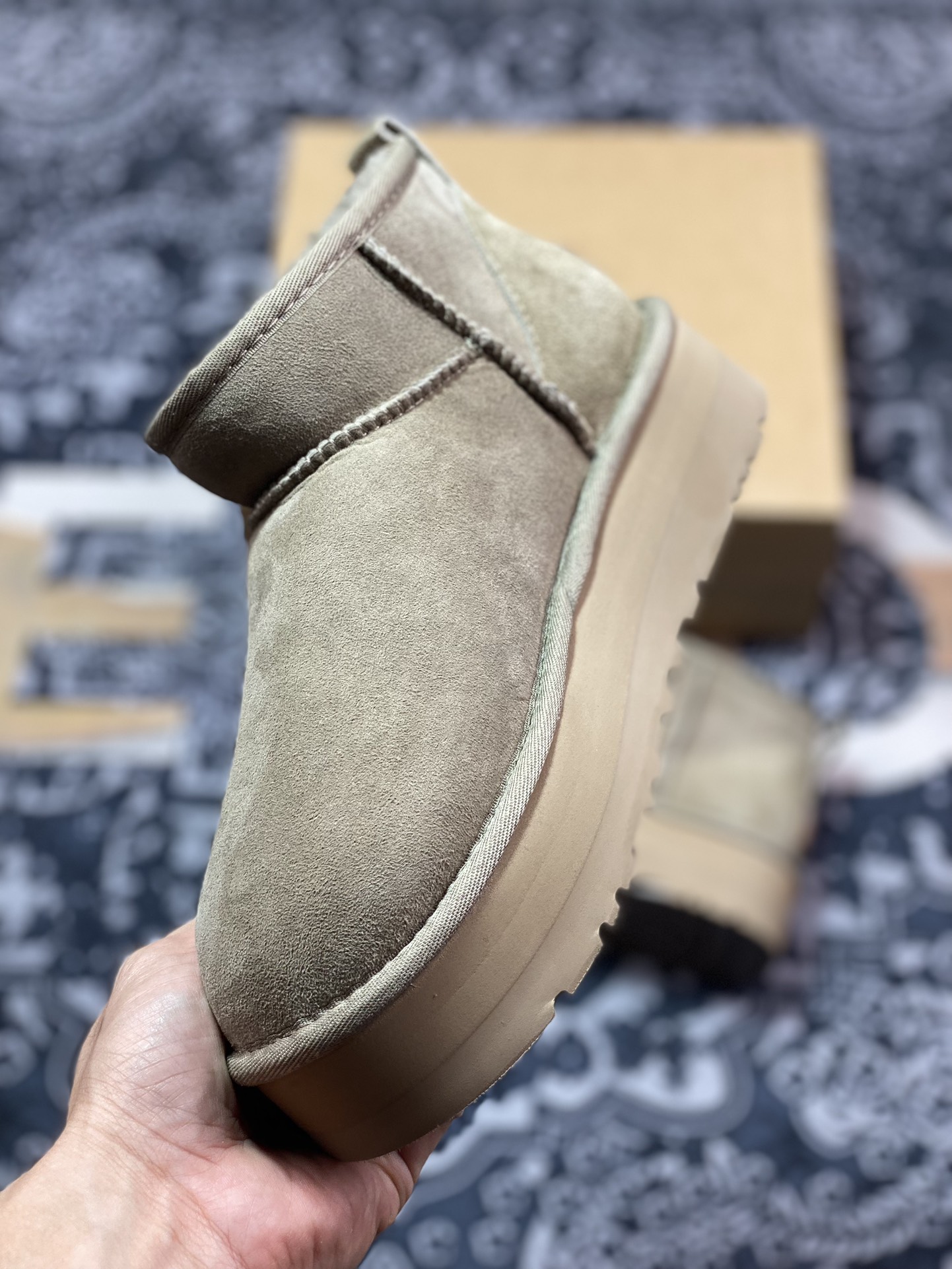 轻奢品牌UGG W Classic Ultra Mini Platform Bovelty 新奇增强厚底短靴“羚羊棕加绒”1116109-MSG