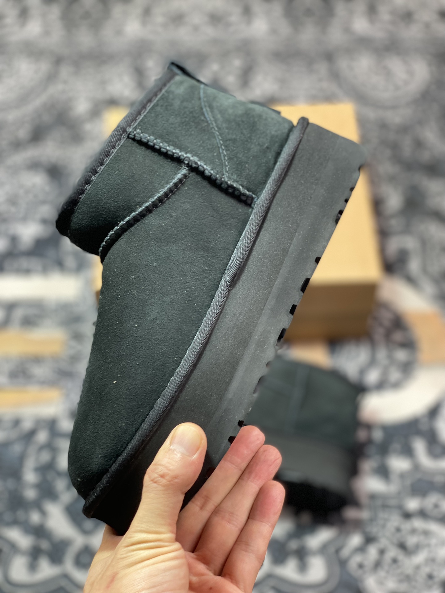 品牌UGG W Classic Ultra Mini Platform Bovelty 新奇增强厚底版系短靴“全黑加绒”1116109-BLK