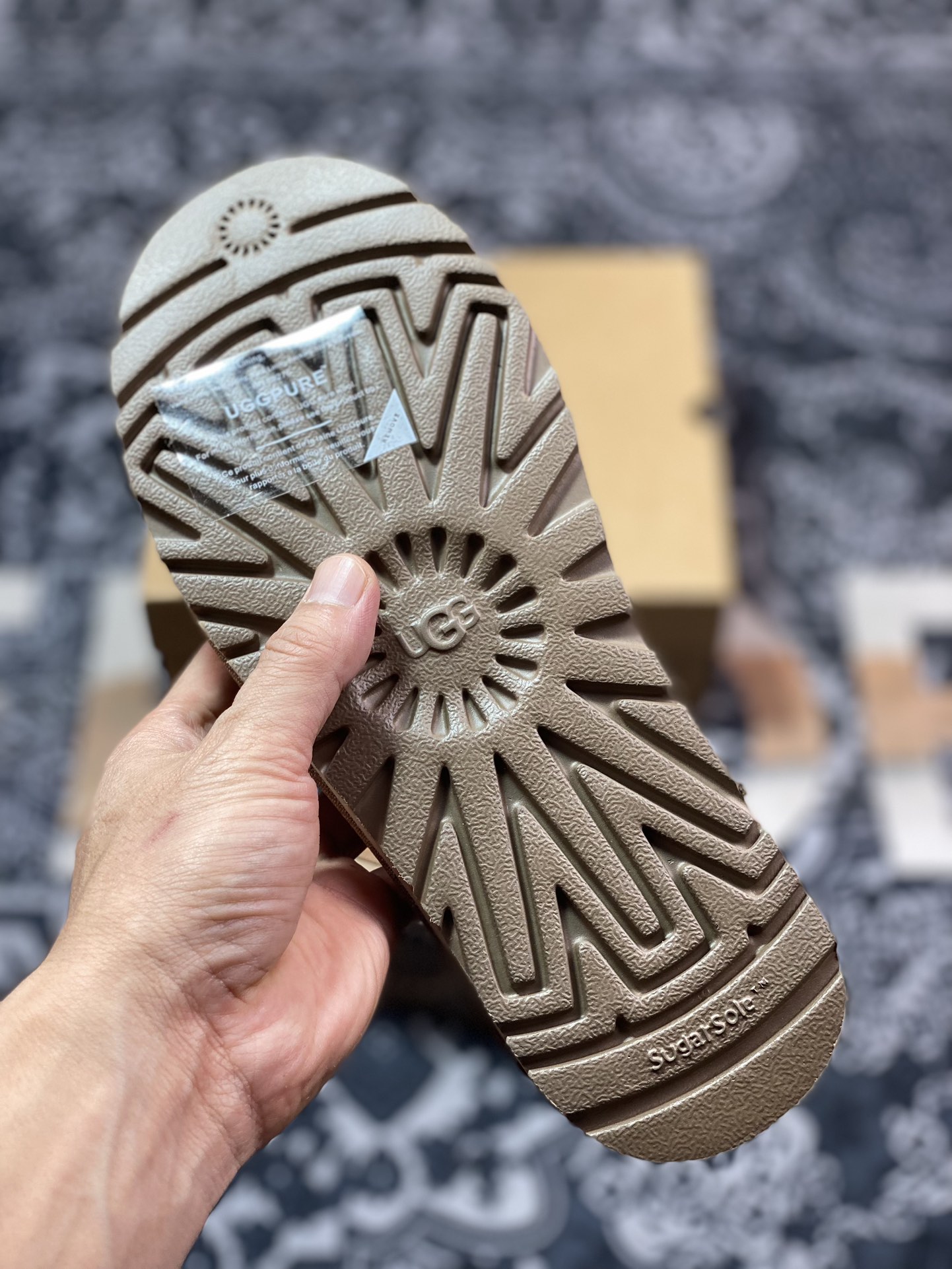 美国轻奢品牌UGG W Classic Mini II 经典迷你2.0系列短筒休闲百搭短靴“栗子棕加绒”1016222-CHE