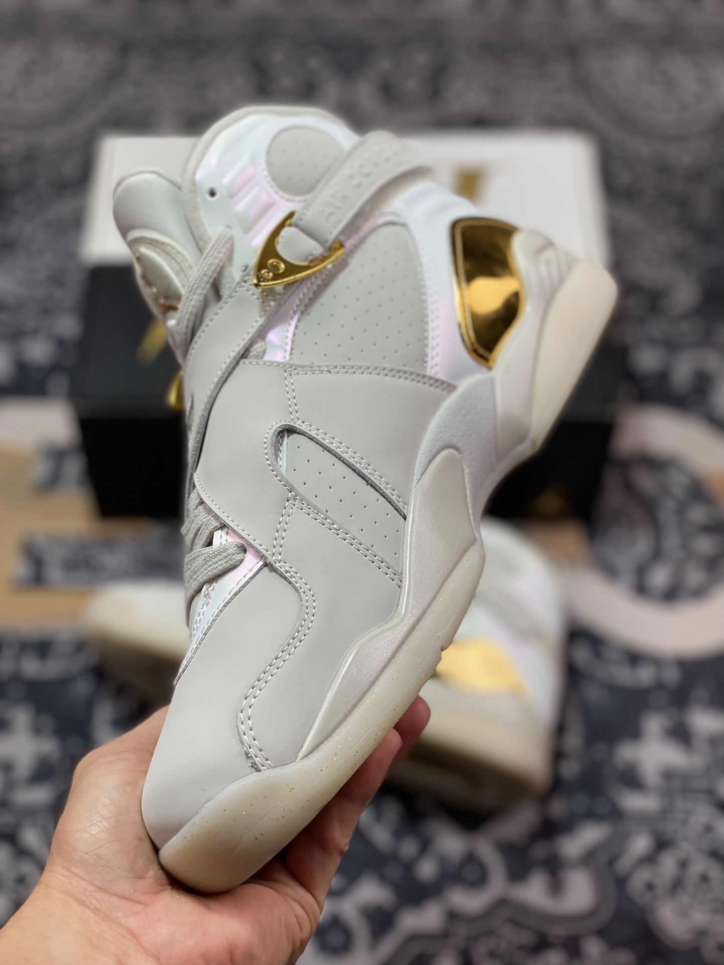 Air Jordan 8 Retro ”Champagne” AJ8 乔8冠军奖杯 832821-030