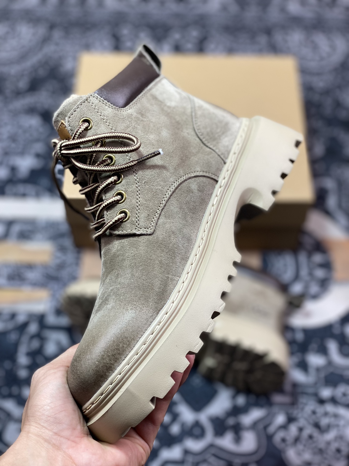 美国轻奢品牌 UGG Tasman Weather Hybrid 塔斯曼混合系列户外中帮休闲马丁靴雪地靴