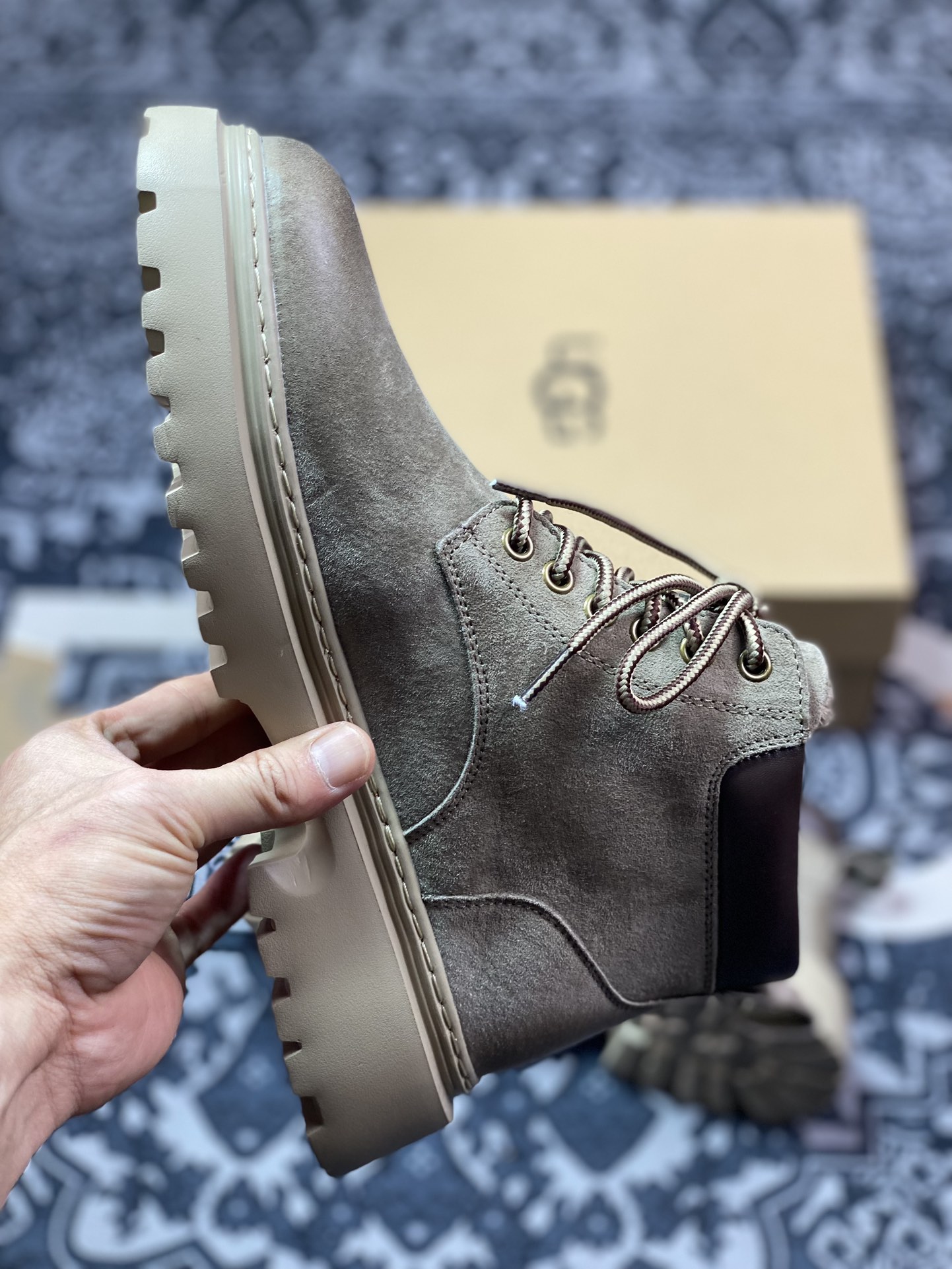 美国轻奢品牌 UGG Tasman Weather Hybrid 塔斯曼混合系列户外中帮休闲马丁靴雪地靴