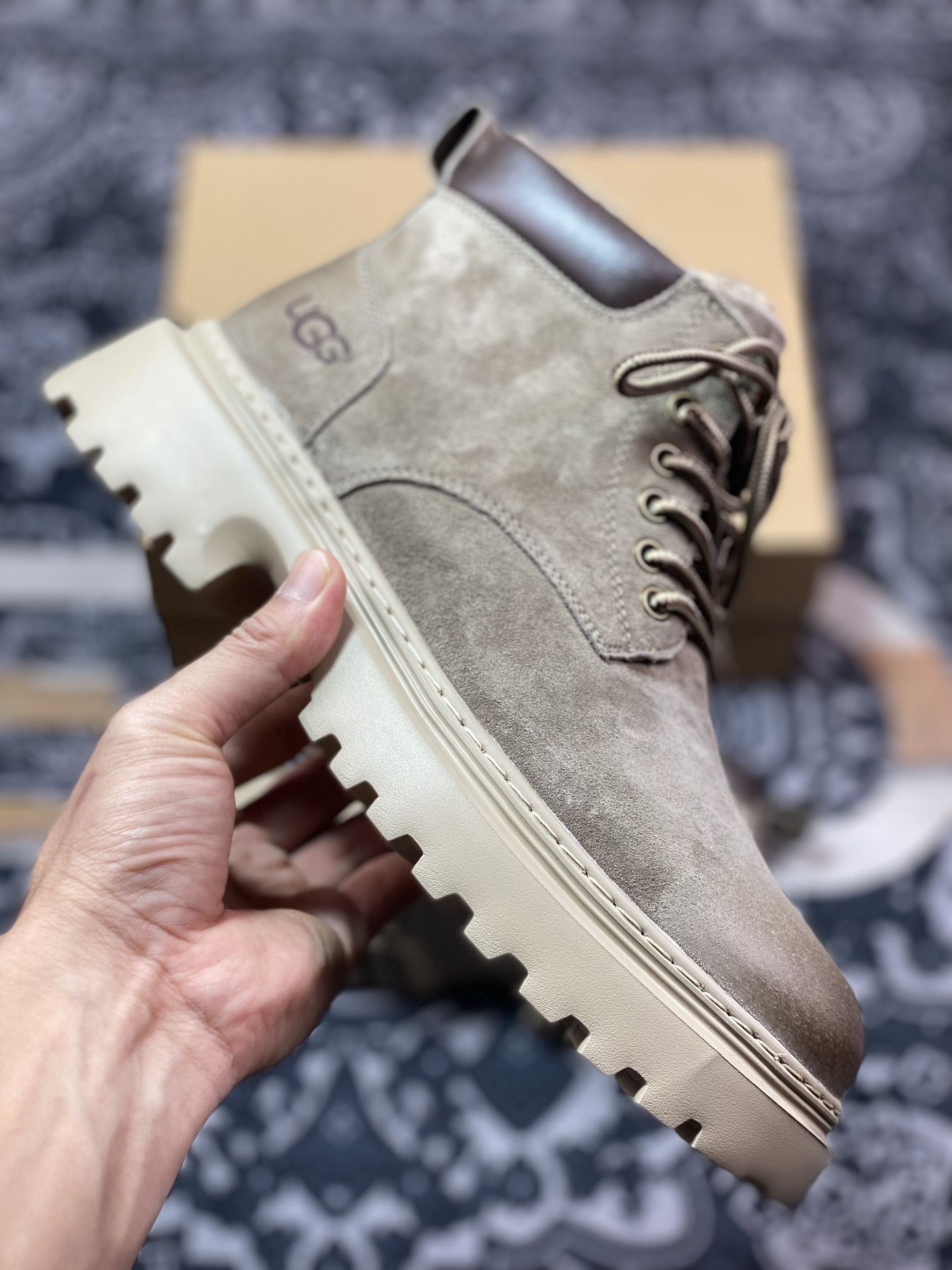 美国轻奢品牌 UGG Tasman Weather Hybrid 塔斯曼混合系列户外中帮休闲马丁靴雪地靴