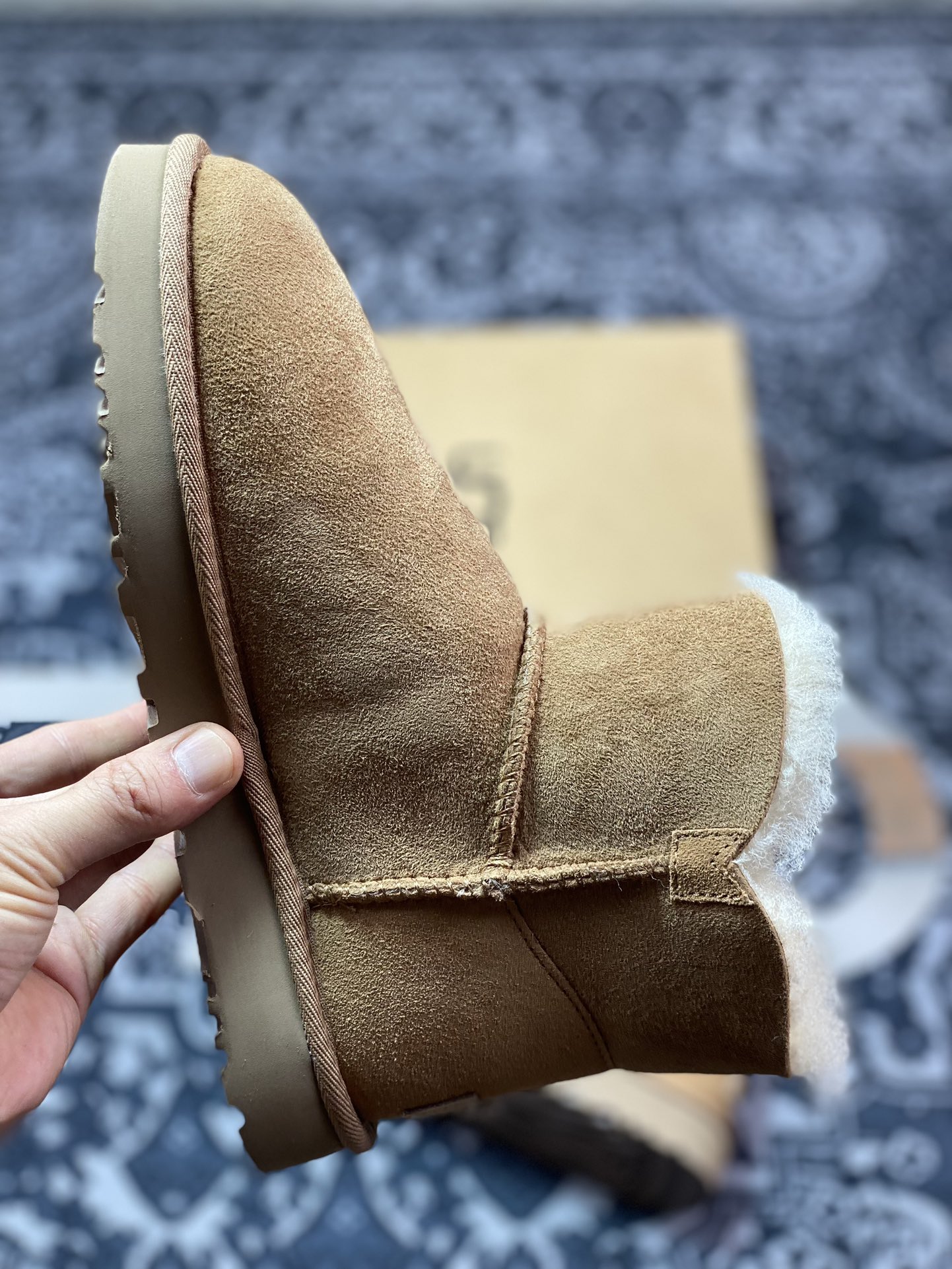 UGG Mini Bailey Button II 冬季女士雪地靴 1016422