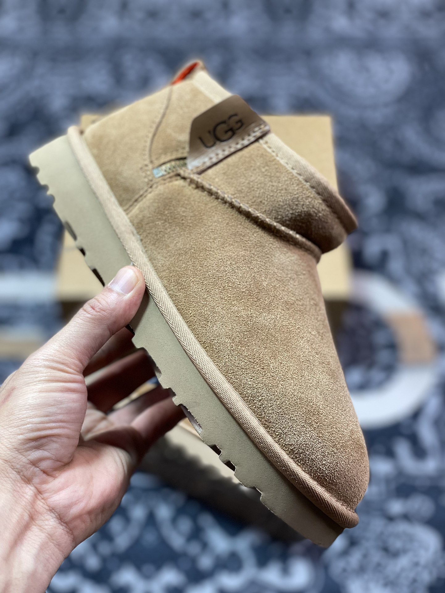 UGG Mini ZP 冬季女士雪地靴 1143984 侧边拉链款