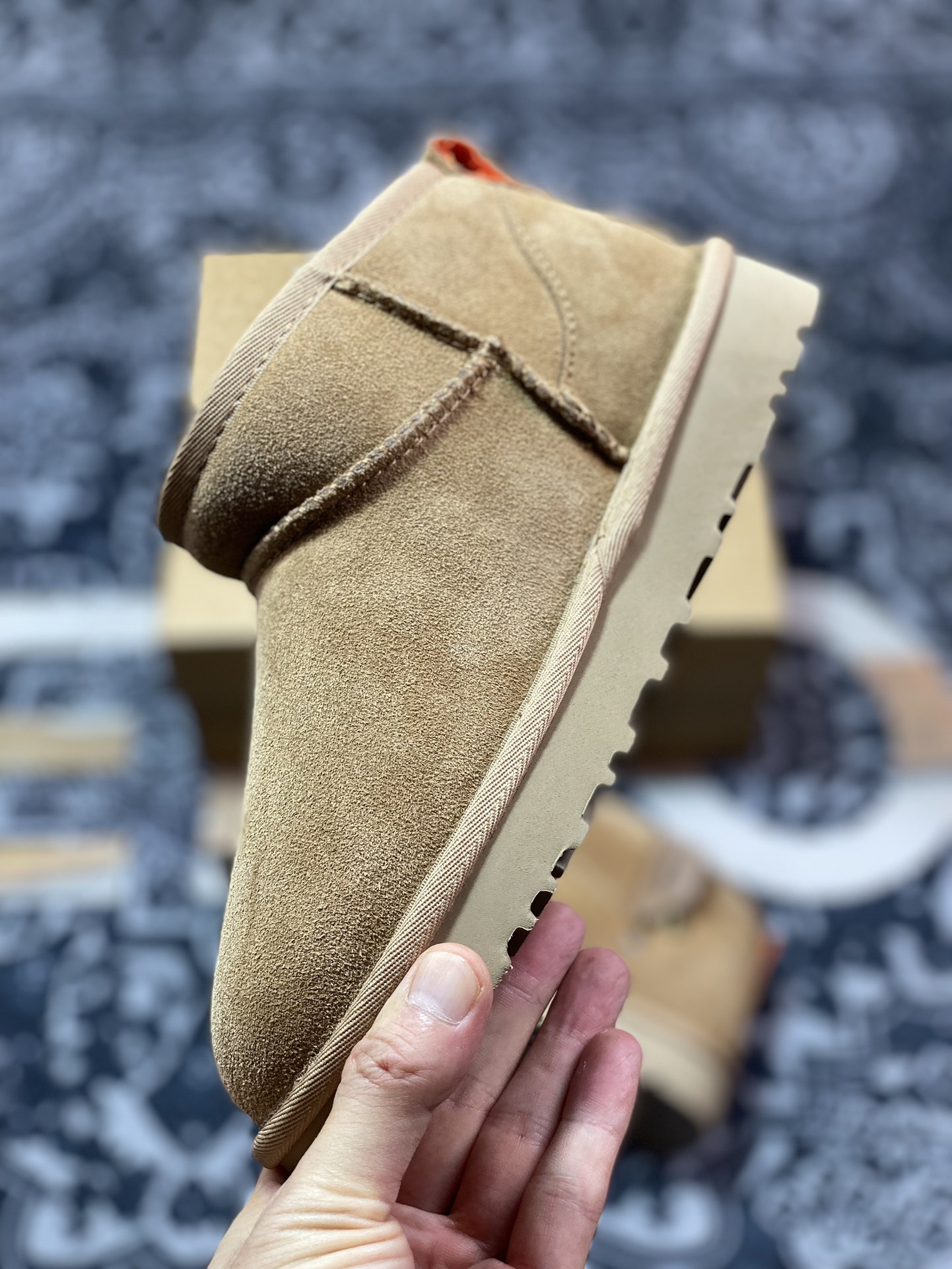 UGG Mini ZP 冬季女士雪地靴 1143984 侧边拉链款