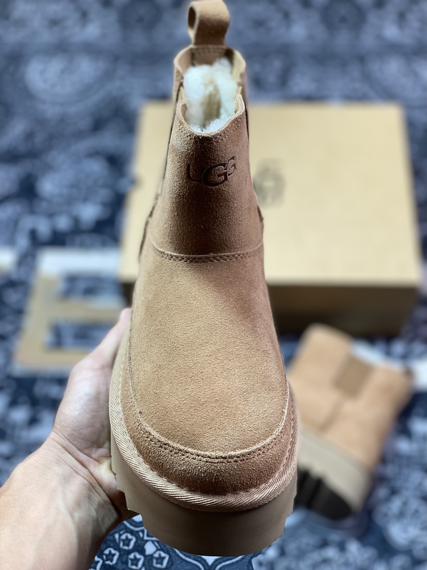 UGG Mini Bailey Button II 冬季女士厚底雪地靴 1158051