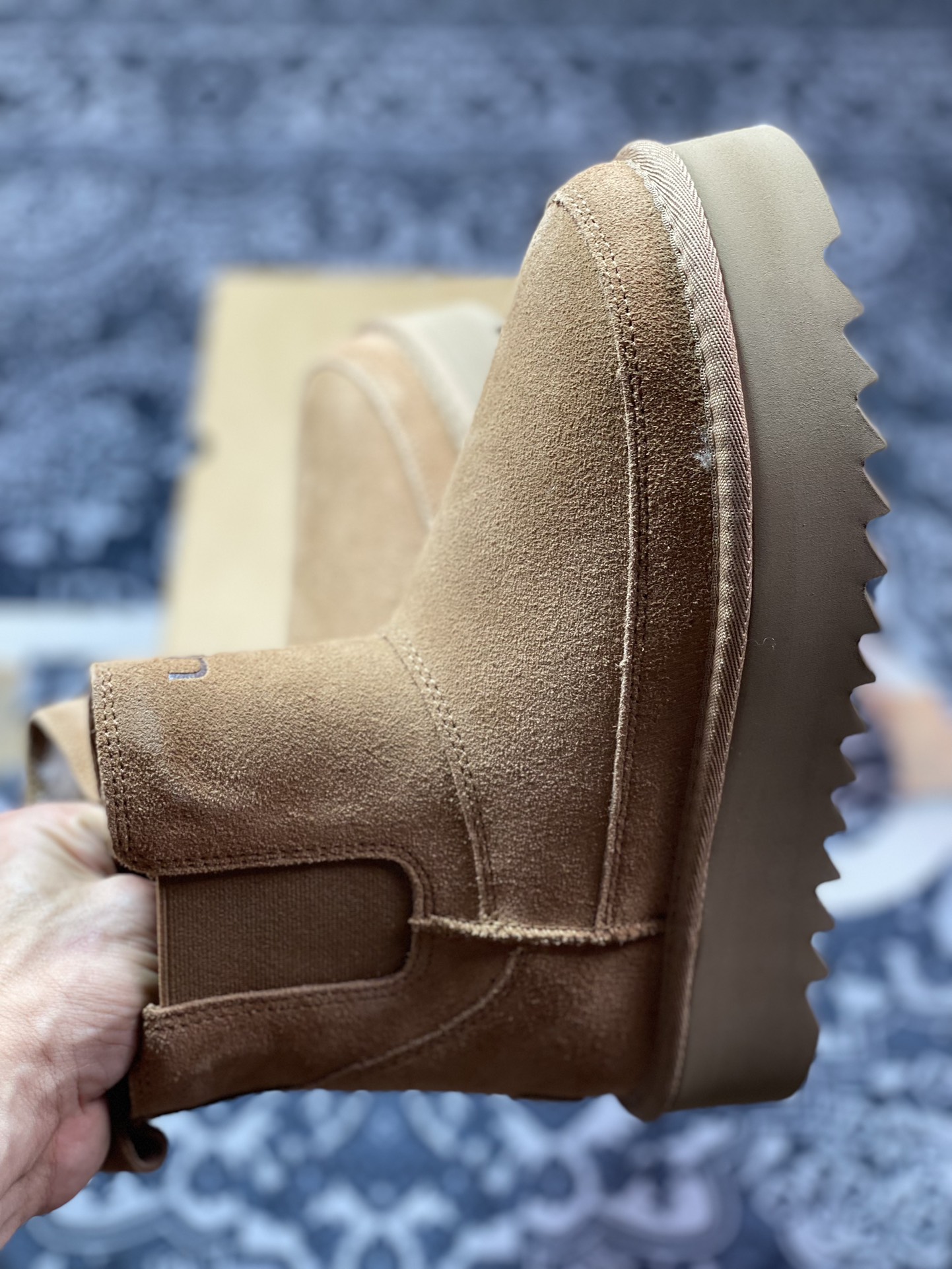 UGG Mini Bailey Button II 冬季女士厚底雪地靴 1158051