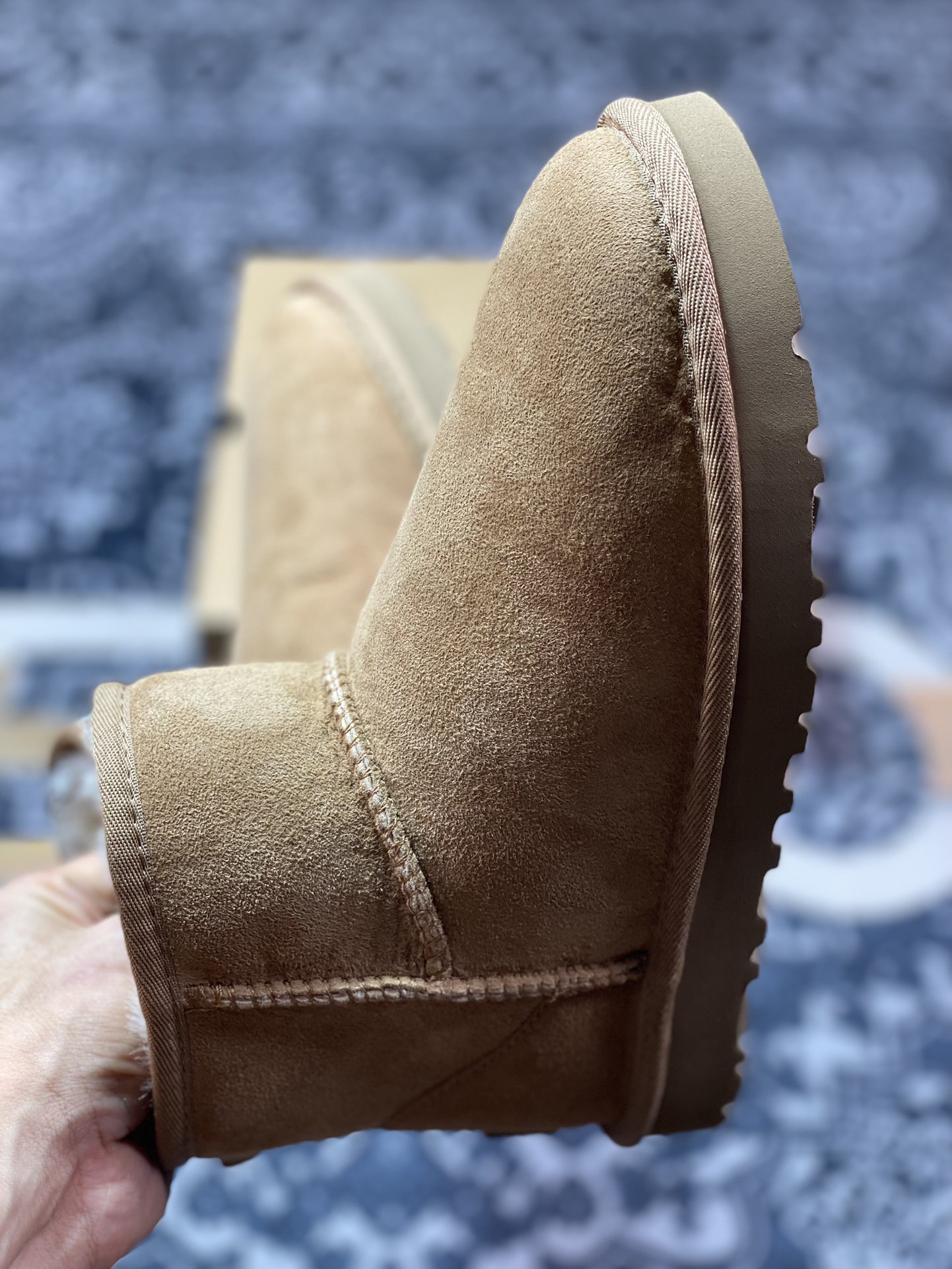 UGG Mini II 冬季女士雪地靴 1016222 外贸平台专供版本 轻便防滑 真羊皮毛一体