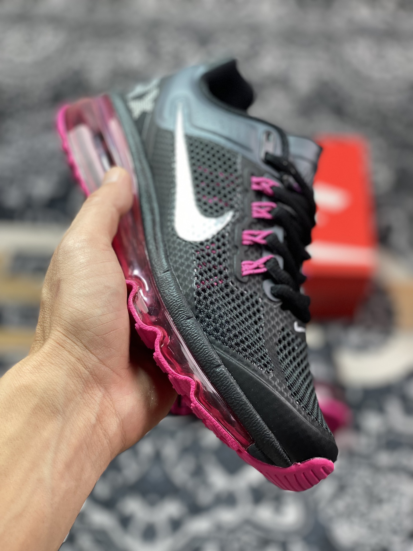 耐克Nike Air Max 2013”Pink Fusion”2013大气垫系列低帮慢跑鞋“网织黑银玫粉”555753-001