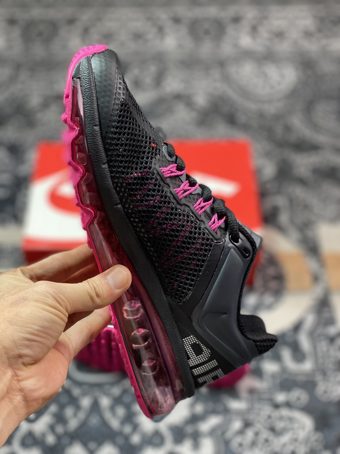 耐克Nike Air Max 2013”Pink Fusion”2013大气垫系列低帮慢跑鞋“网织黑银玫粉”555753-001