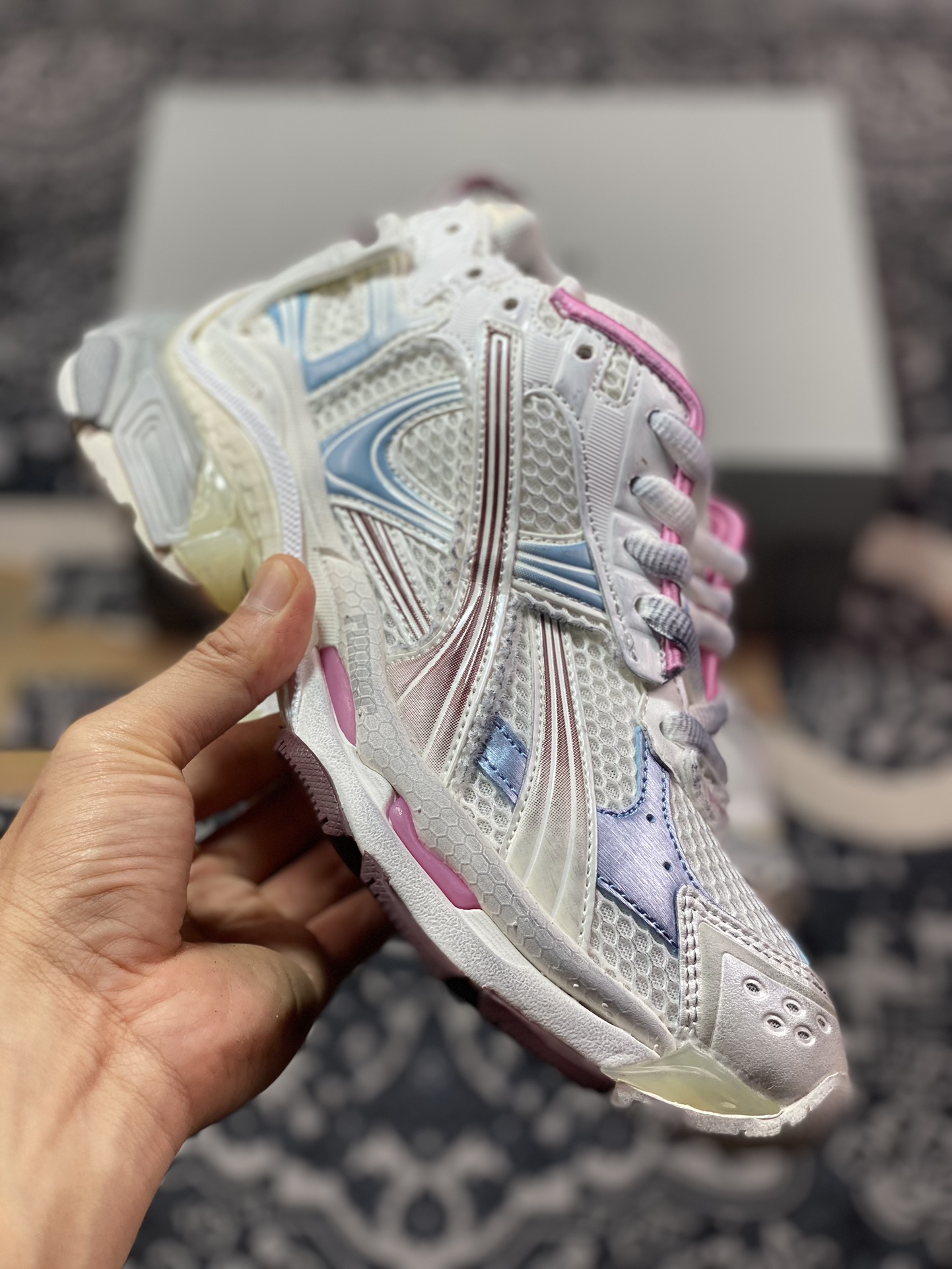 巴黎世家BALENCIAGA Runner Sneaker 2.0慢跑系列低帮复古野跑潮流姥爹风百搭休闲运动慢跑鞋 772767 WRUNG 3120