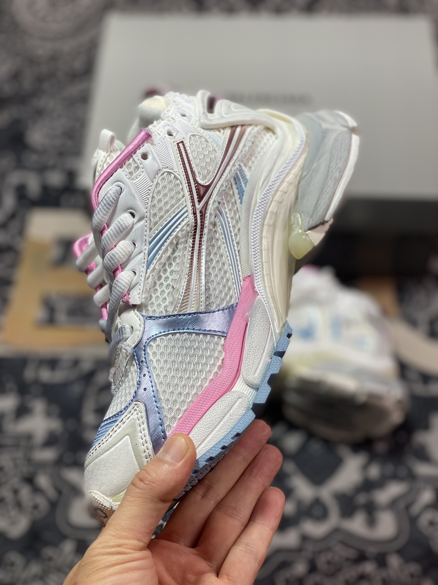 巴黎世家BALENCIAGA Runner Sneaker 2.0慢跑系列低帮复古野跑潮流姥爹风百搭休闲运动慢跑鞋 772767 WRUNG 3120