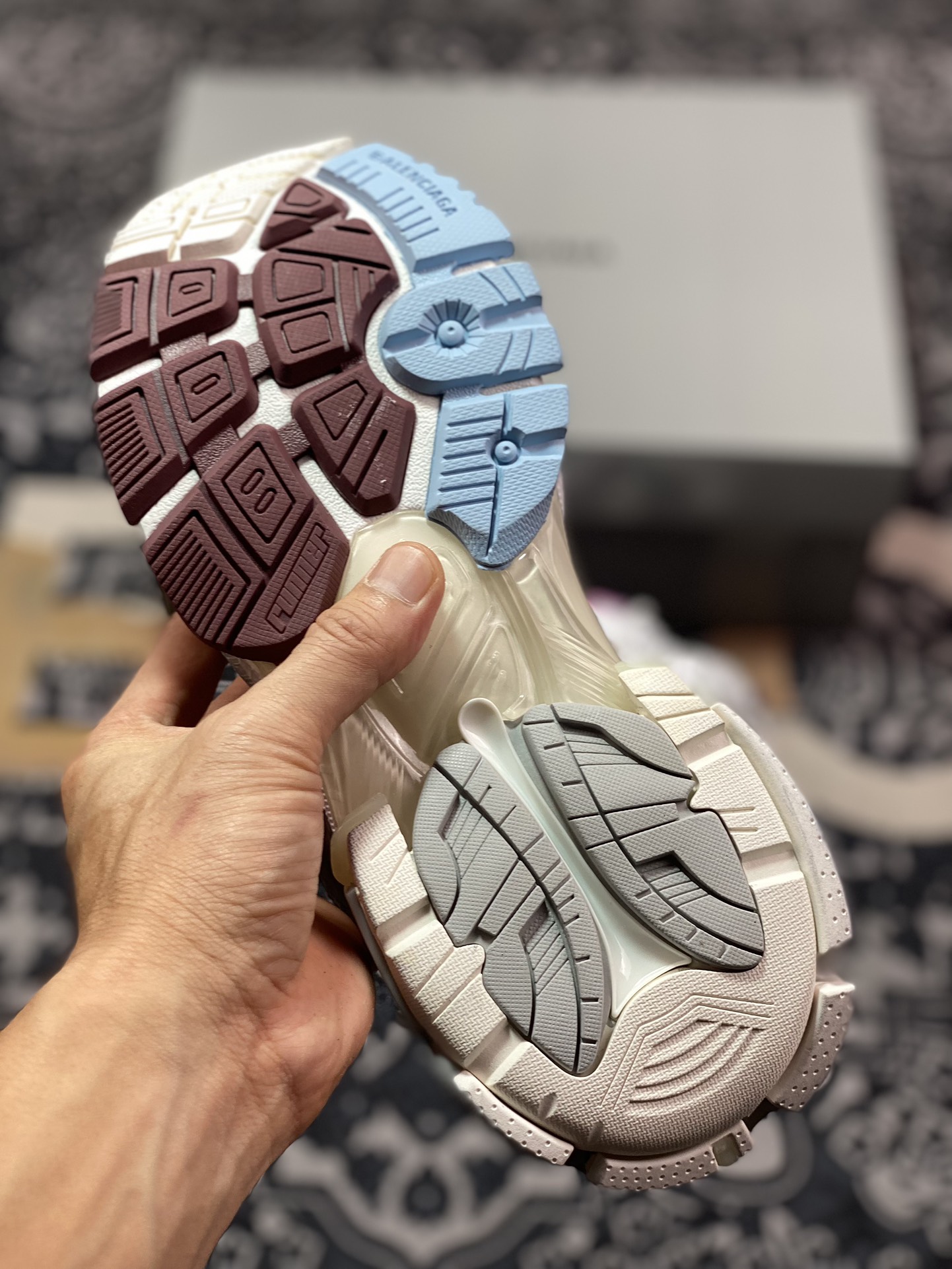 巴黎世家BALENCIAGA Runner Sneaker 2.0慢跑系列低帮复古野跑潮流姥爹风百搭休闲运动慢跑鞋 772767 WRUNG 3120