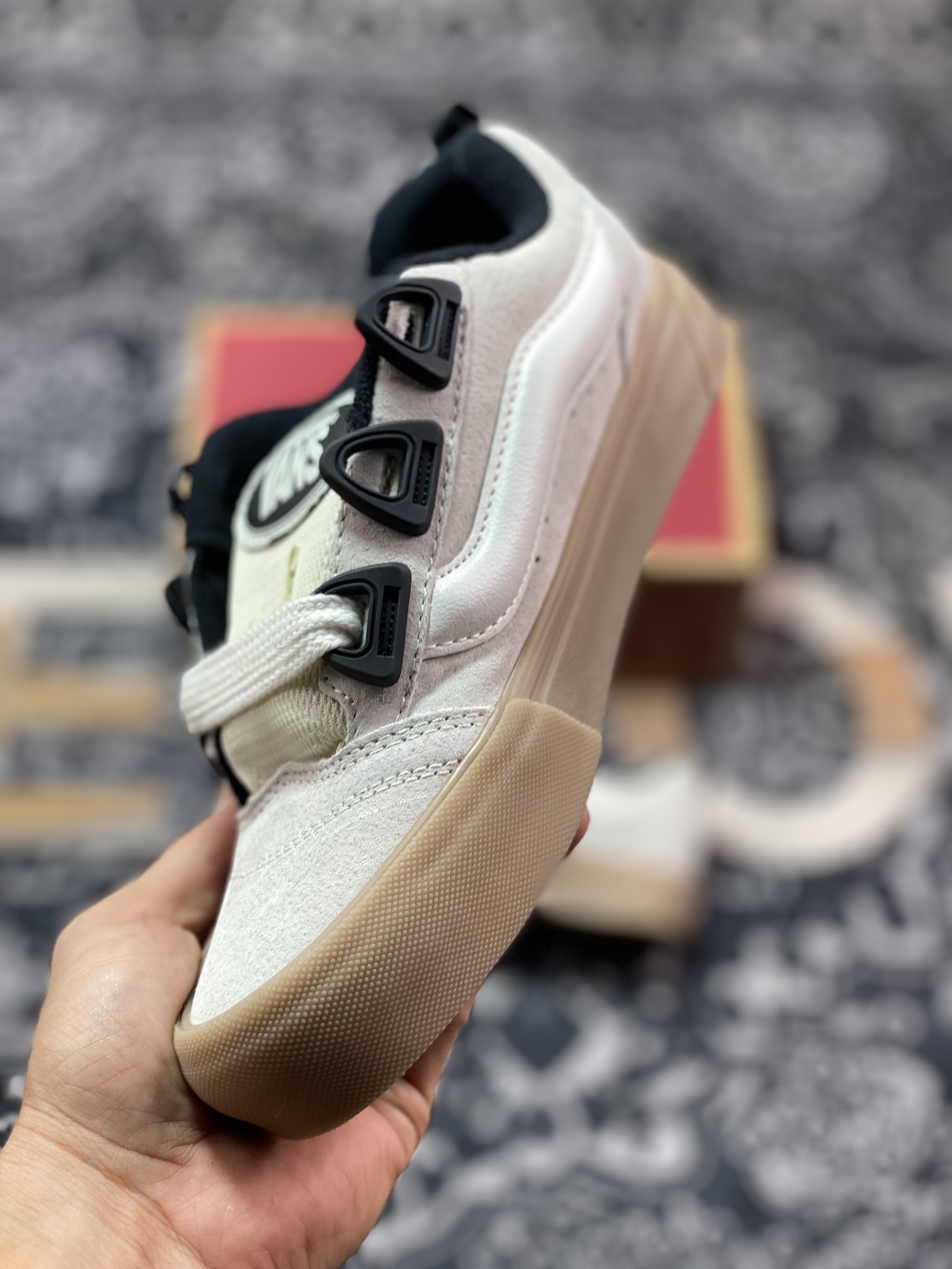 Vans Knu Skool DR 米白生椰 “DR新系列面包鞋 VN000CZUVE1