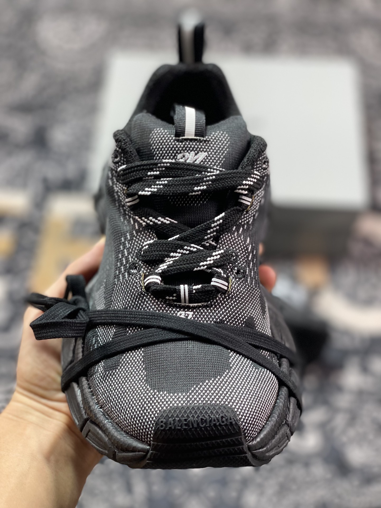 Under Armour x BALENCIAGA 3XL Sneakers 3+系列低帮慢跑鞋“联名针织黑白安德玛”814415 W3XL5 0125