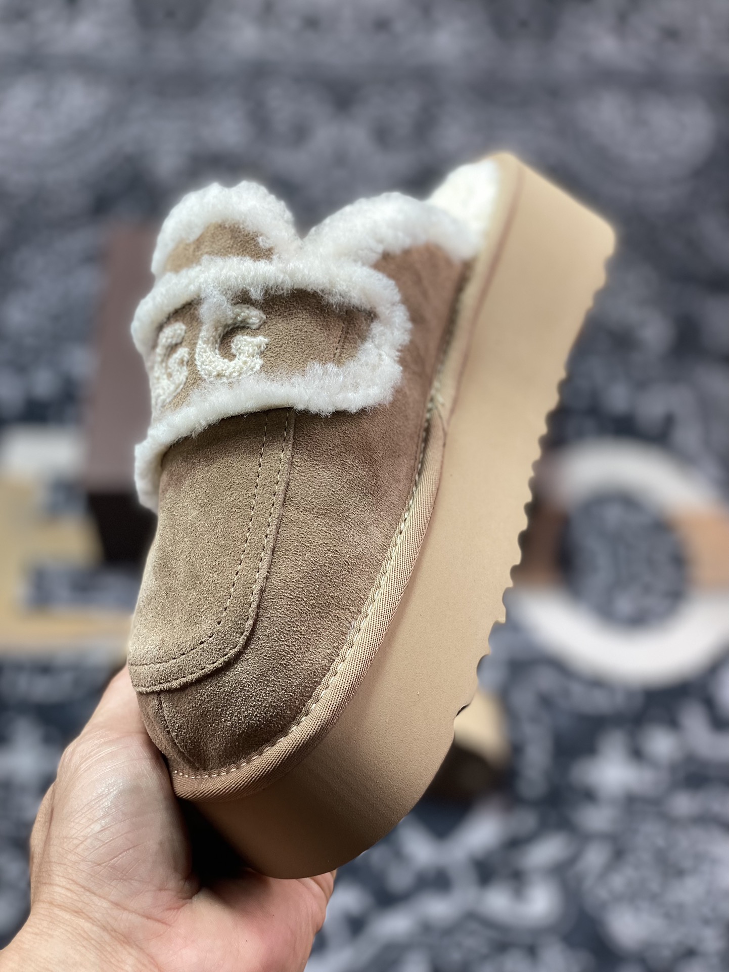 UGG W Classic Coquette Clog Slipper II 科凯特2.0加厚款系列半拖鞋“深卡其加绒”OB938/KHAKI