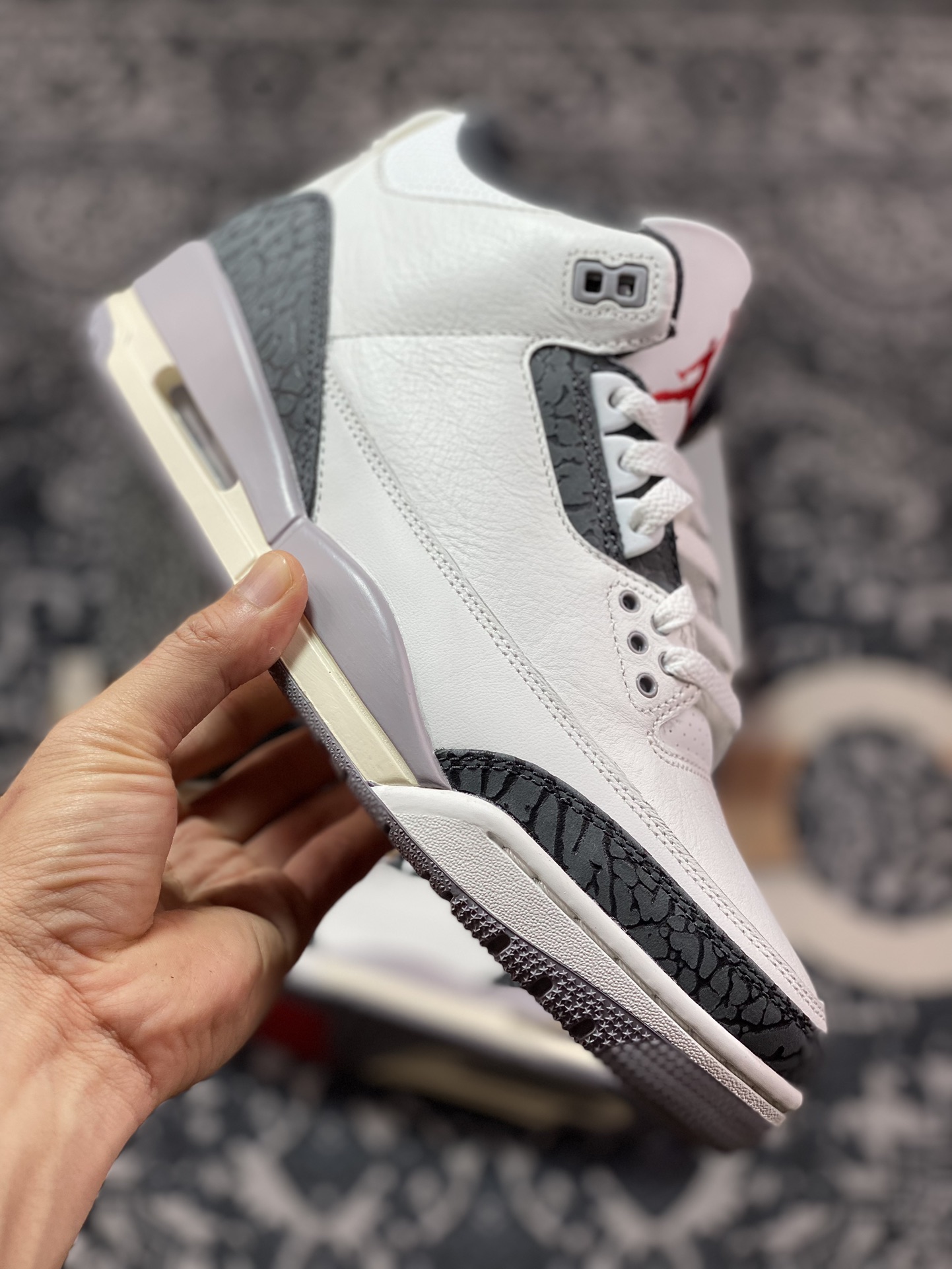 耐克Nike Air Jordan 3 Retro”Cement Grey”迈克尔·乔丹AJ3代中帮复古休闲运动文化篮球鞋“白水泥深灰爆裂纹”CT8532-106