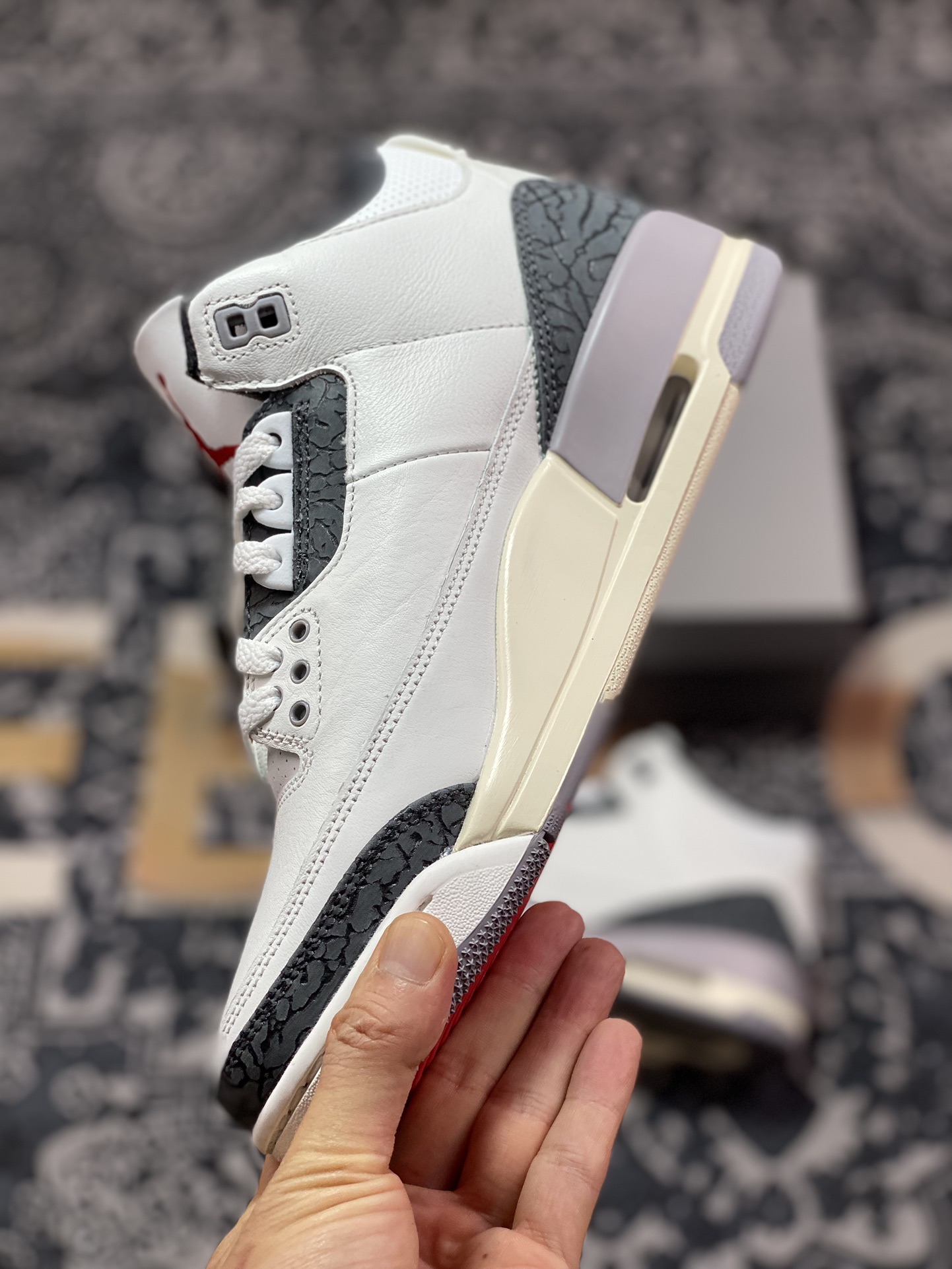 耐克Nike Air Jordan 3 Retro”Cement Grey”迈克尔·乔丹AJ3代中帮复古休闲运动文化篮球鞋“白水泥深灰爆裂纹”CT8532-106