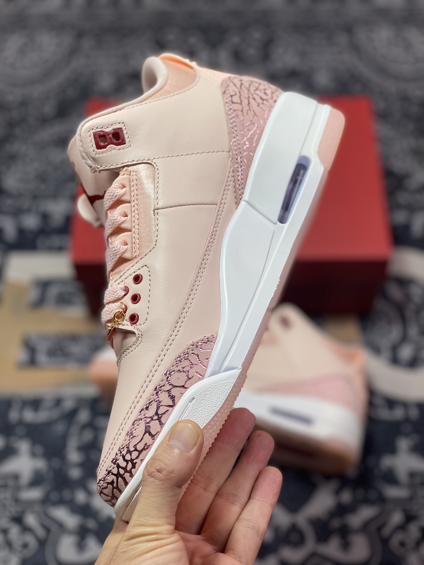 Air Jordan AJ3 Retro Valentine’s Day 情人节粉红 HJ0178-600