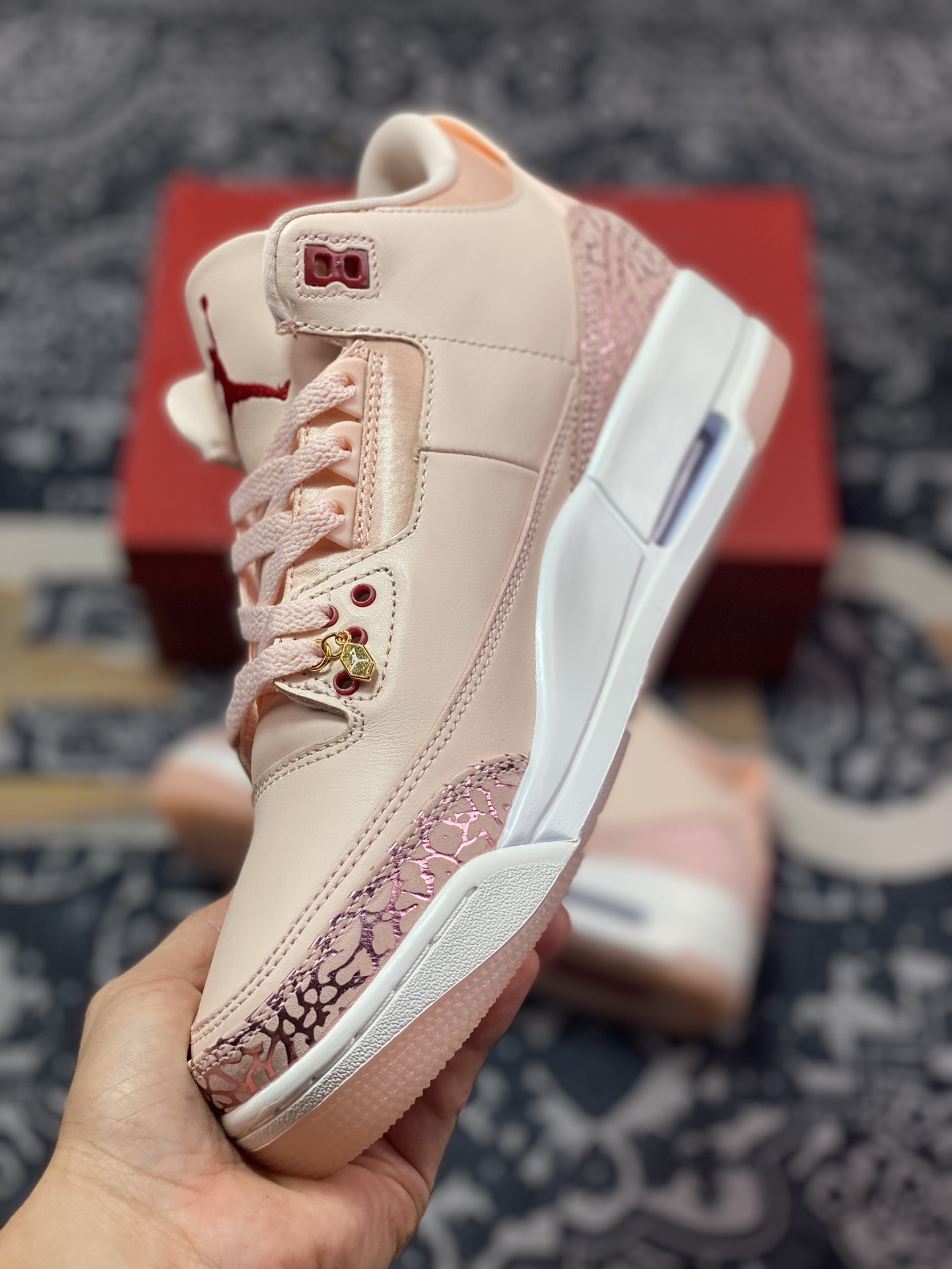 Air Jordan AJ3 Retro Valentine’s Day 情人节粉红 HJ0178-600