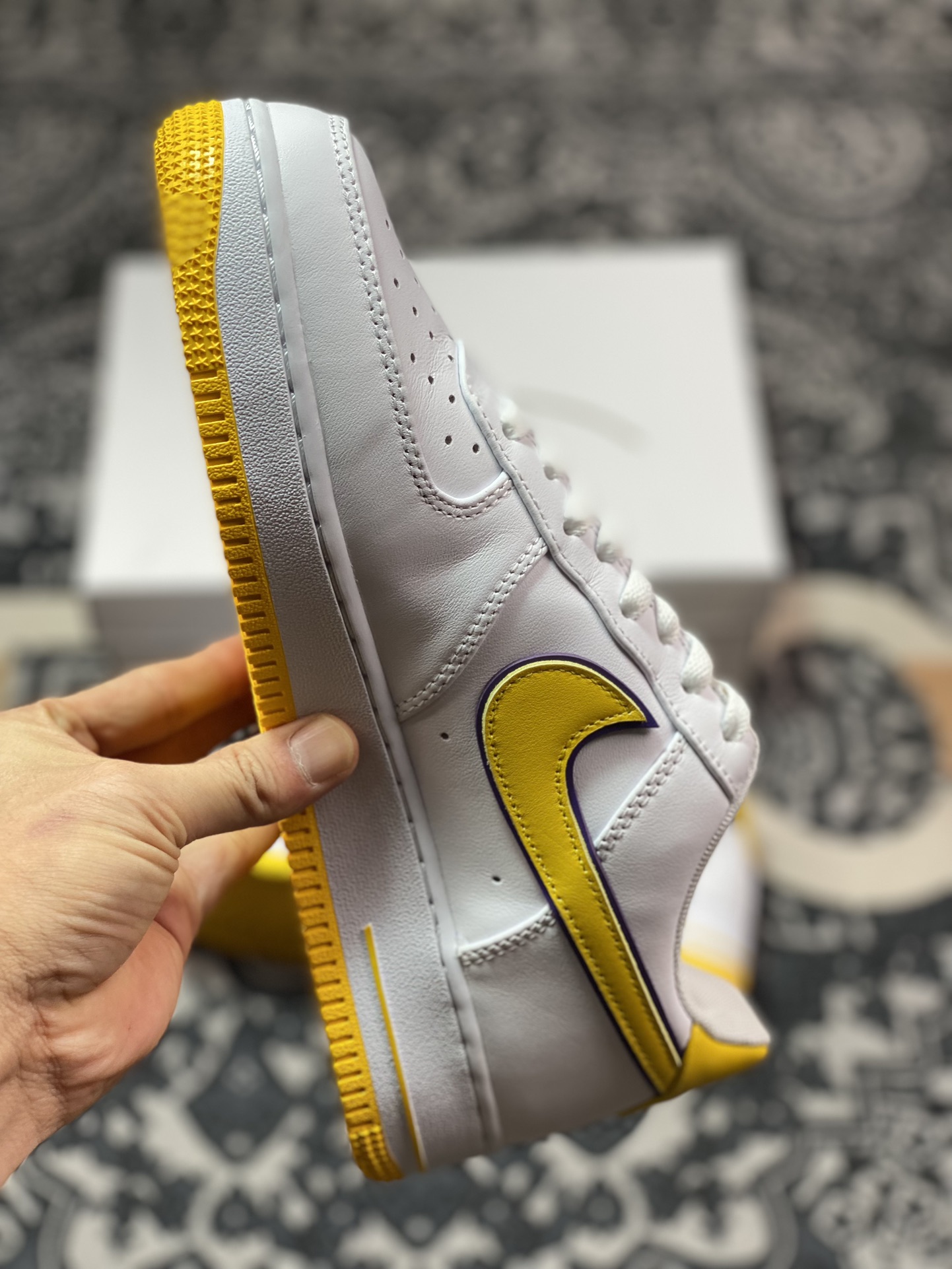 Kobe Bryant x Nike Air Force 1'07 Low”Whit Varsity Maize”空军一号系列经典低帮百搭休闲运动板鞋 FZ1151-100