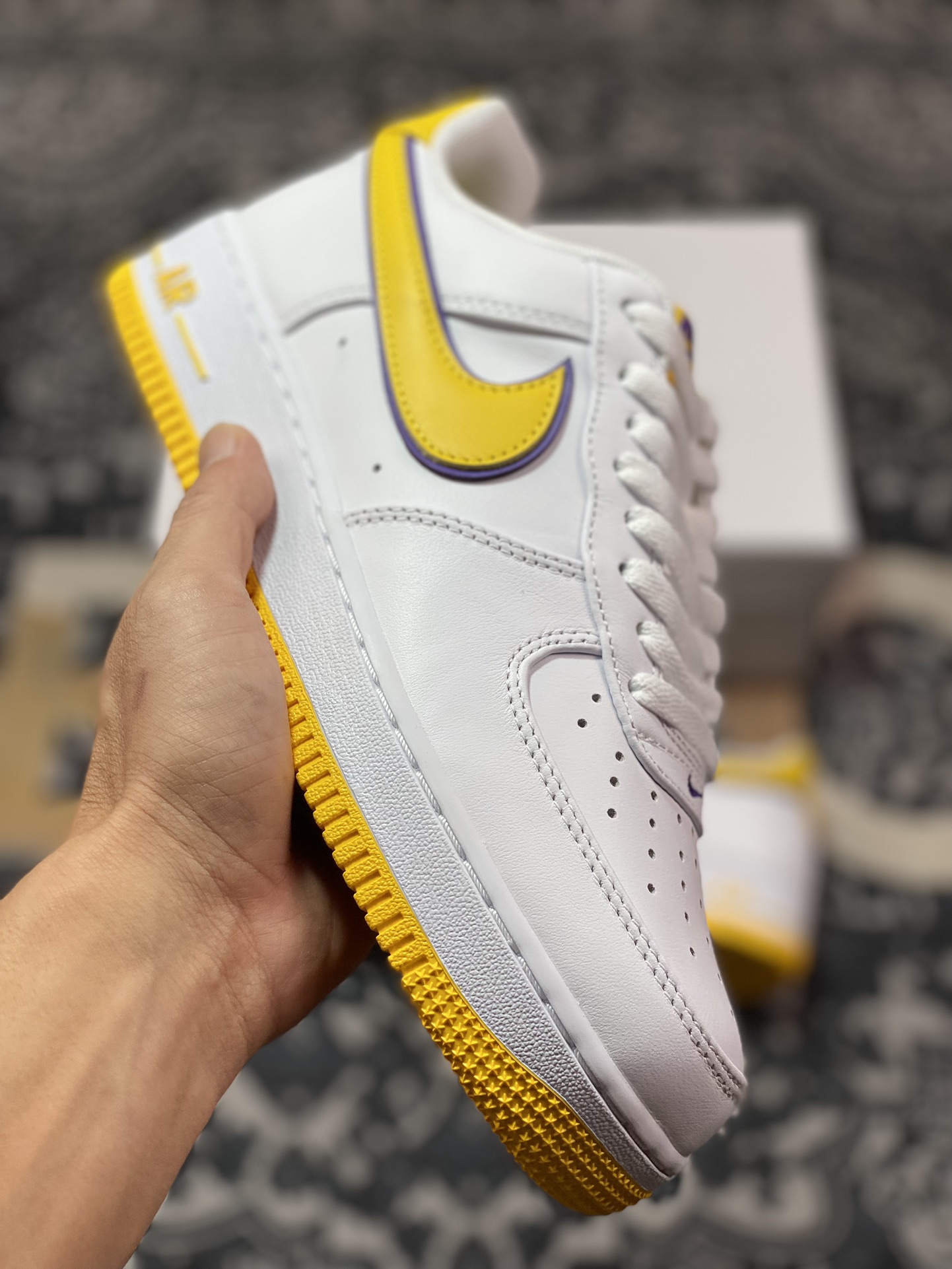 Kobe Bryant x Nike Air Force 1’07 Low”Whit Varsity Maize”空军一号系列经典低帮百搭休闲运动板鞋 FZ1151-100