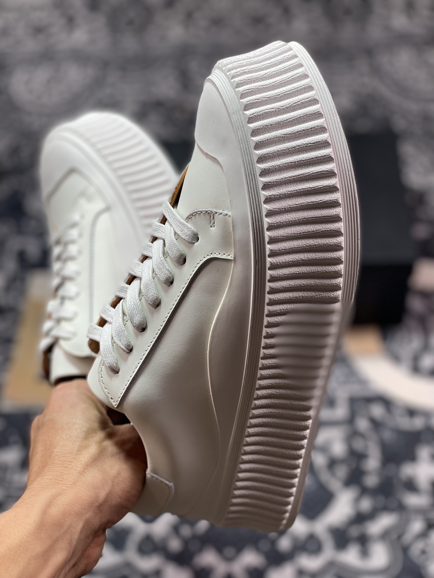 Jil Sander Creeper Ribbed-Sole Leather Sneakers Low 松糕饼干厚底小白运动鞋“皮革白棕”JS32108A 11104