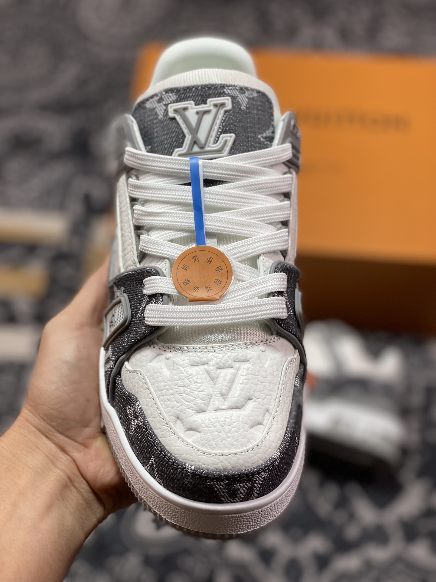 LOUIS VUITTON Trainer LV 路易威登