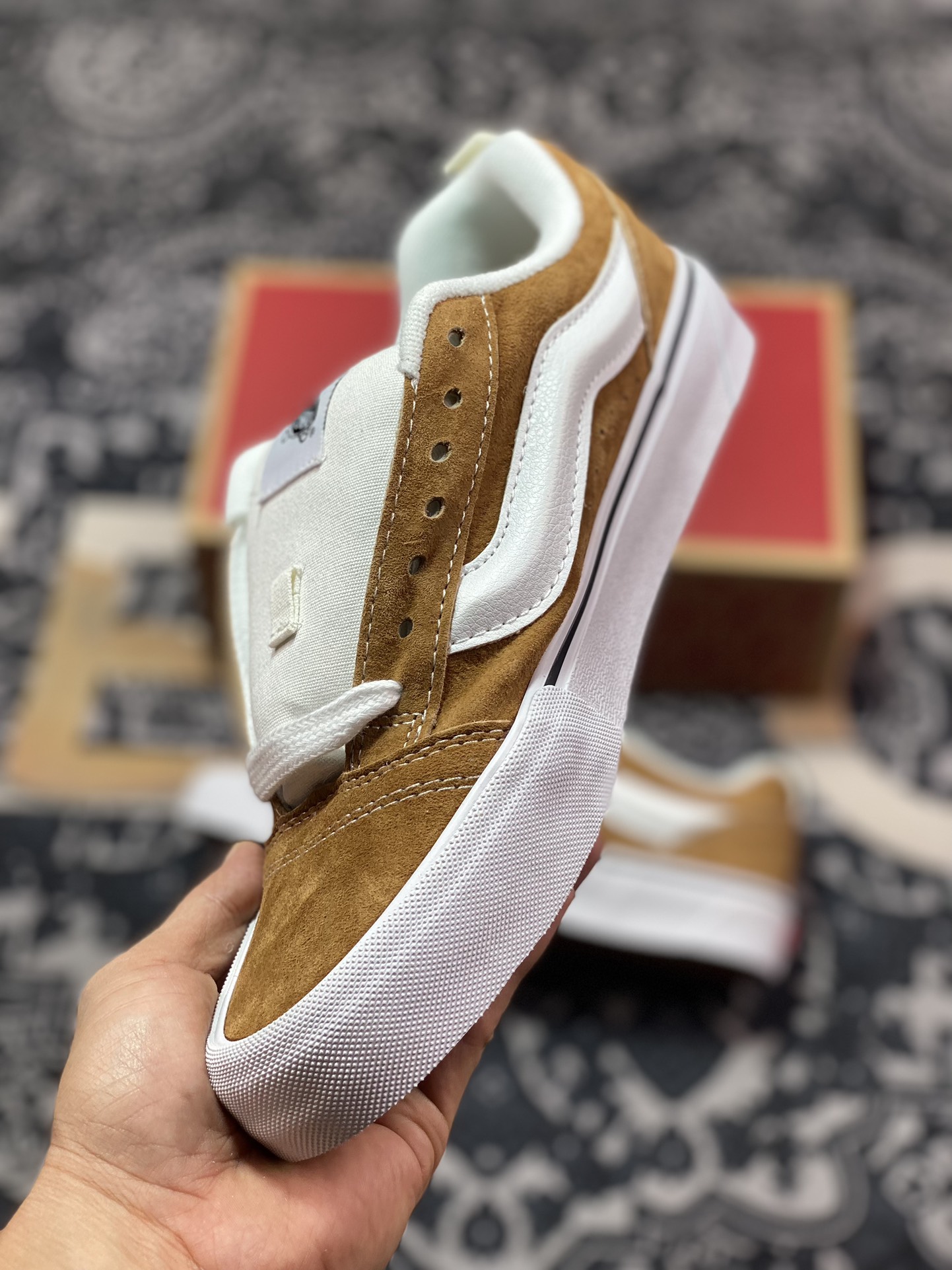 Vans Knu-Skool VR3 LX 万斯低帮复古休闲硫化面包鞋