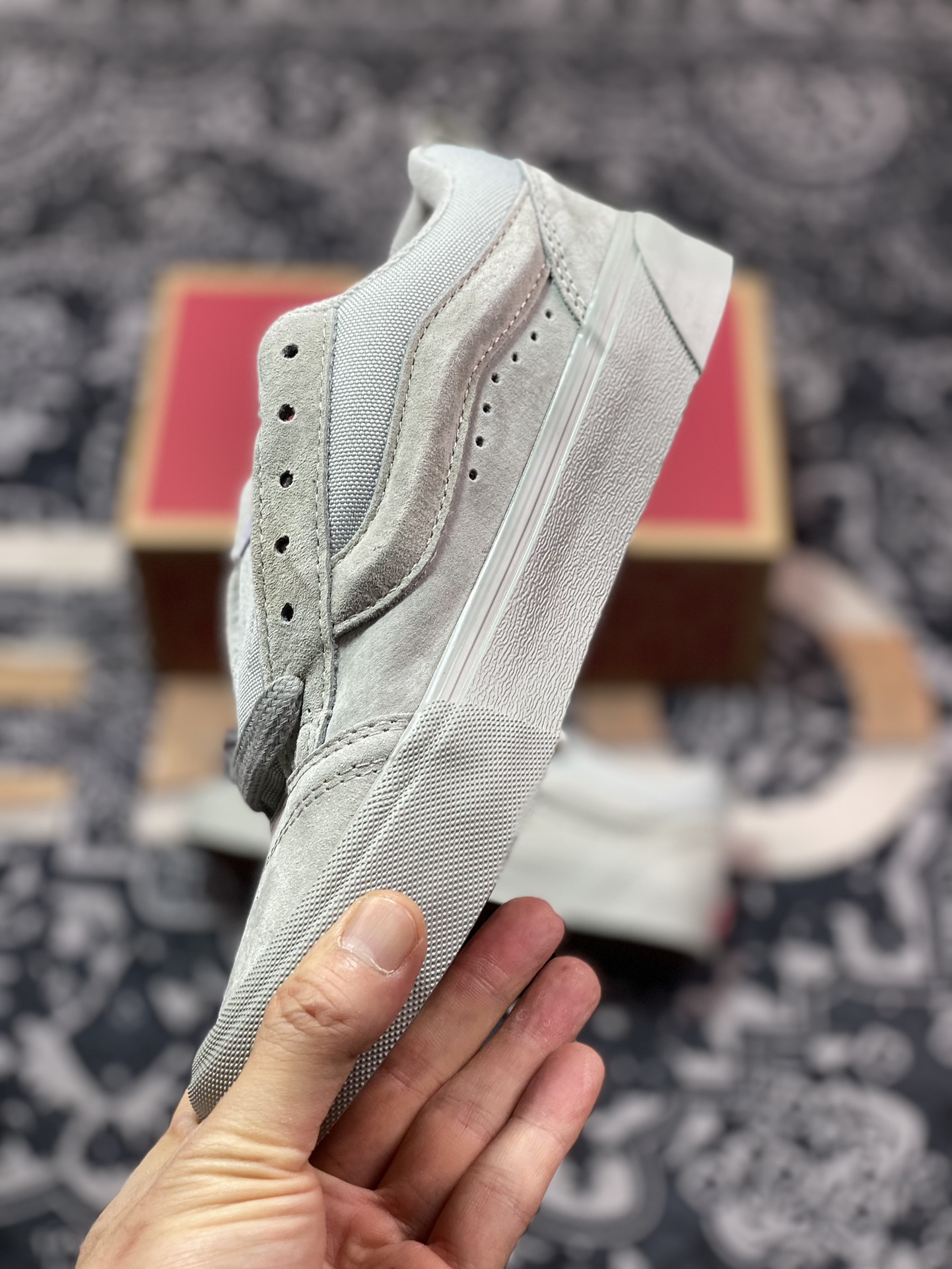 Vans Knu Skool 灰色 万斯低帮复古休闲硫化面包鞋 肥胖版大LOGO原版全皮猪八面料 VN000CRPBXC