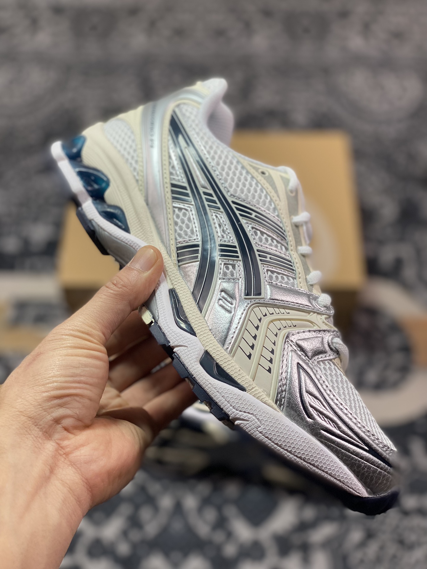 纯原 Asics 亚瑟士 GEL-Kayano 14 低帮运动休闲跑步鞋 1202A056-109