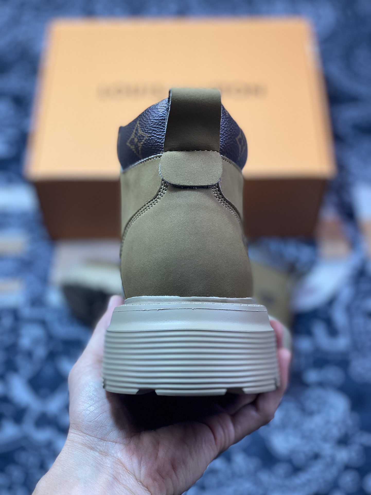 新货Lv x Timberland Lv联名添柏岚大黄靴 顶奢流量品牌与时代经典的结合之作