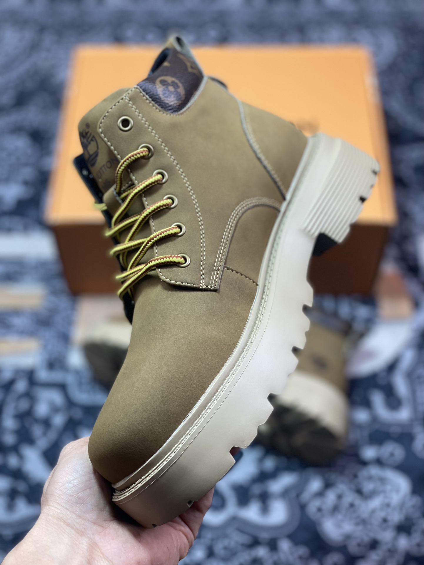 新货Lv x Timberland Lv联名添柏岚大黄靴 顶奢流量品牌与时代经典的结合之作