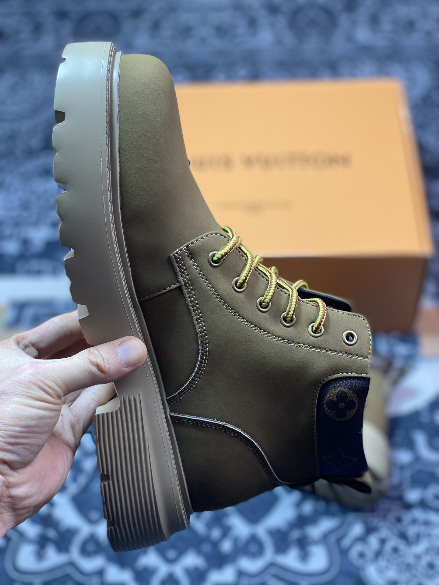 新货Lv x Timberland Lv联名添柏岚大黄靴 顶奢流量品牌与时代经典的结合之作